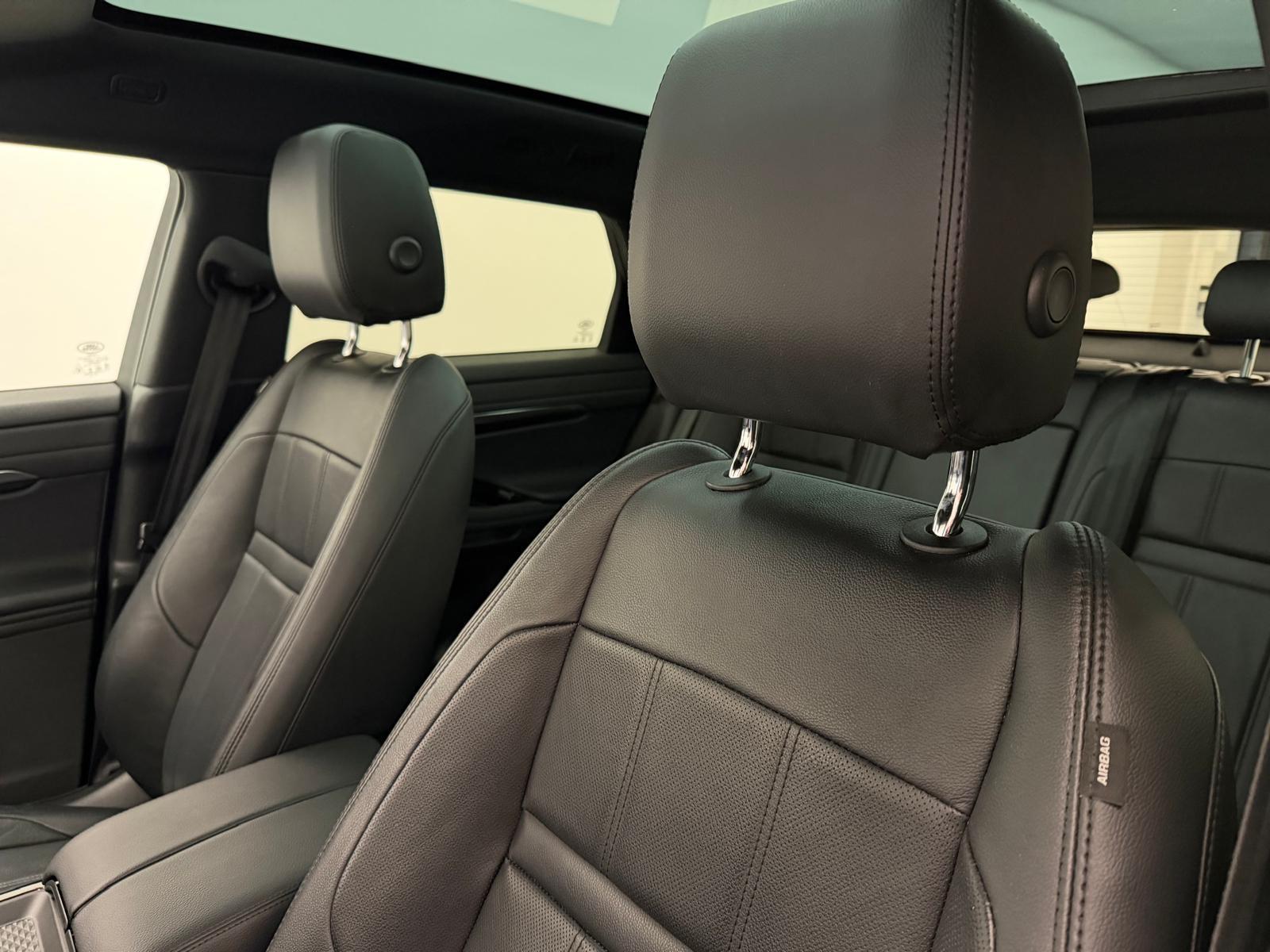LAND ROVER Range Rover Evoque 1.5 T 300e S-image-11