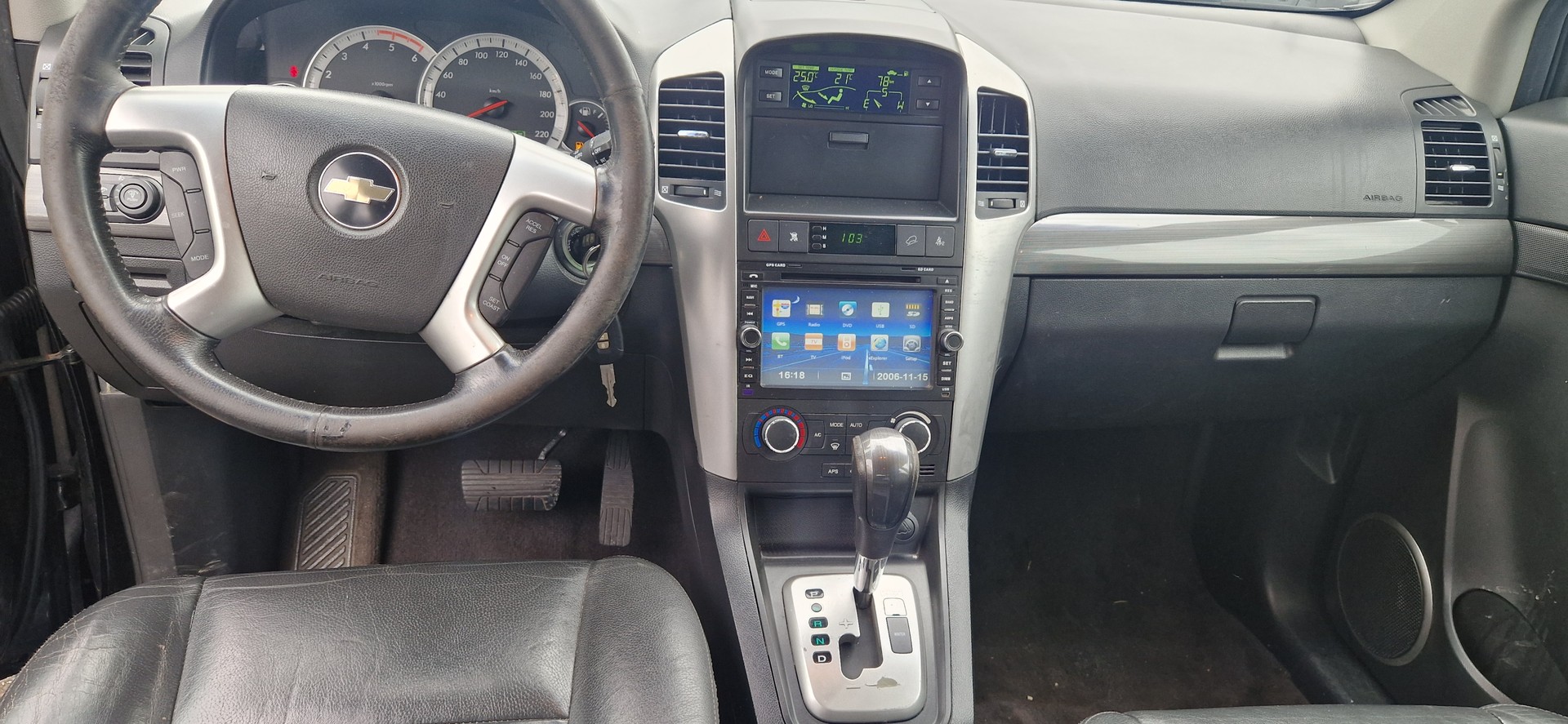 CHEVROLET Captiva 2.0 VCDi LS 4WD-image-6