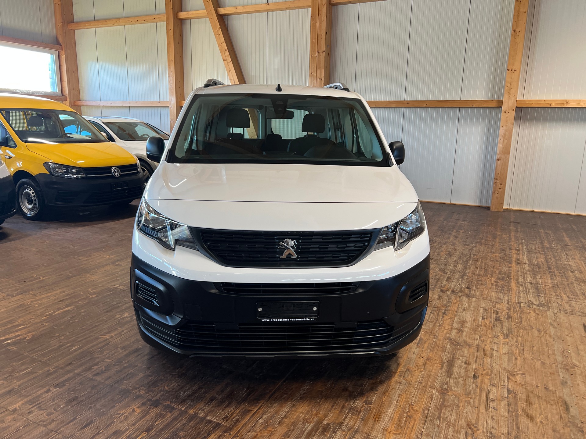 PEUGEOT Rifter 1.2 PureTech Allure-showroom-element-1