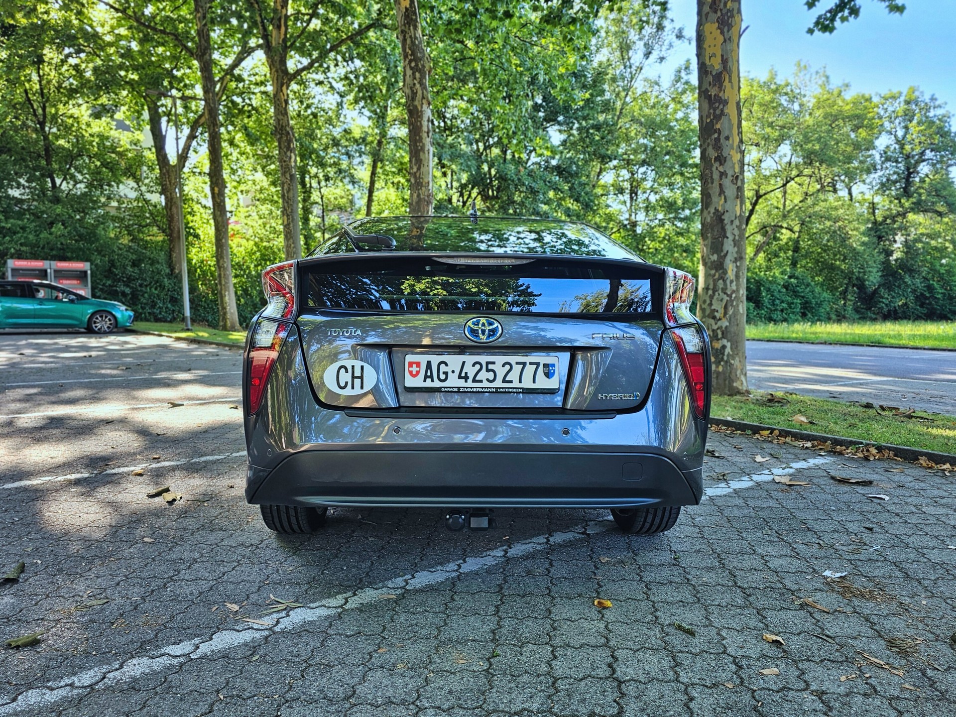 TOYOTA Prius 1.8 VVT-i HSD Sol Premium-image-4