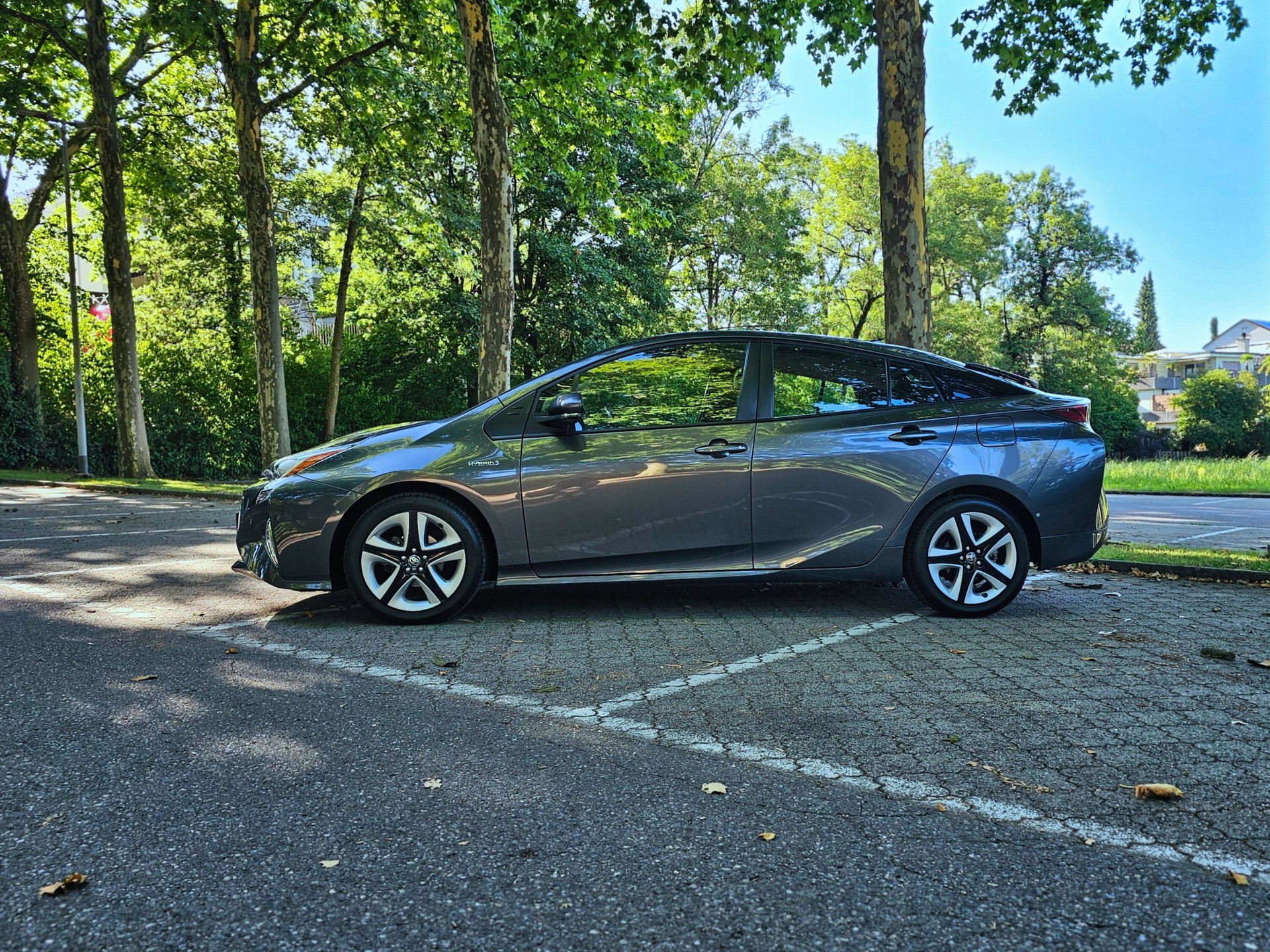 TOYOTA Prius 1.8 VVT-i HSD Sol Premium-image-2