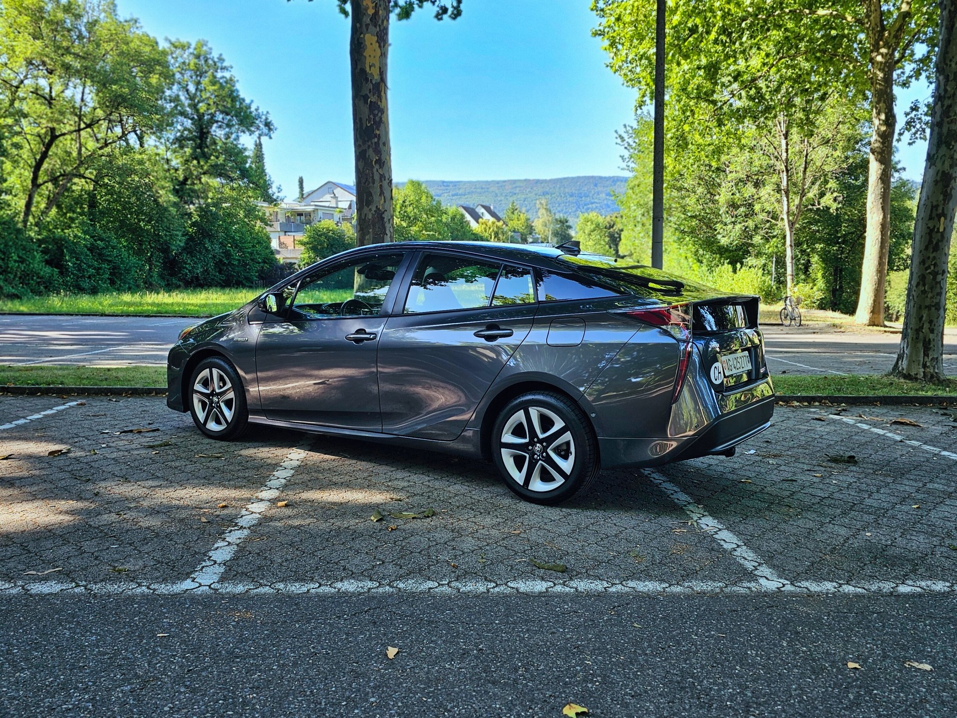 TOYOTA Prius 1.8 VVT-i HSD Sol Premium-image-1