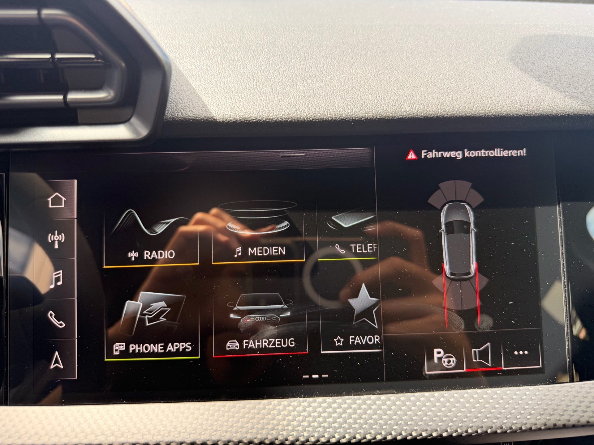 AUDI RS3 SPORTBACK 2.5 400 PS TFSI QUATTRO *** RS SCHALENSITZE ***-image-17