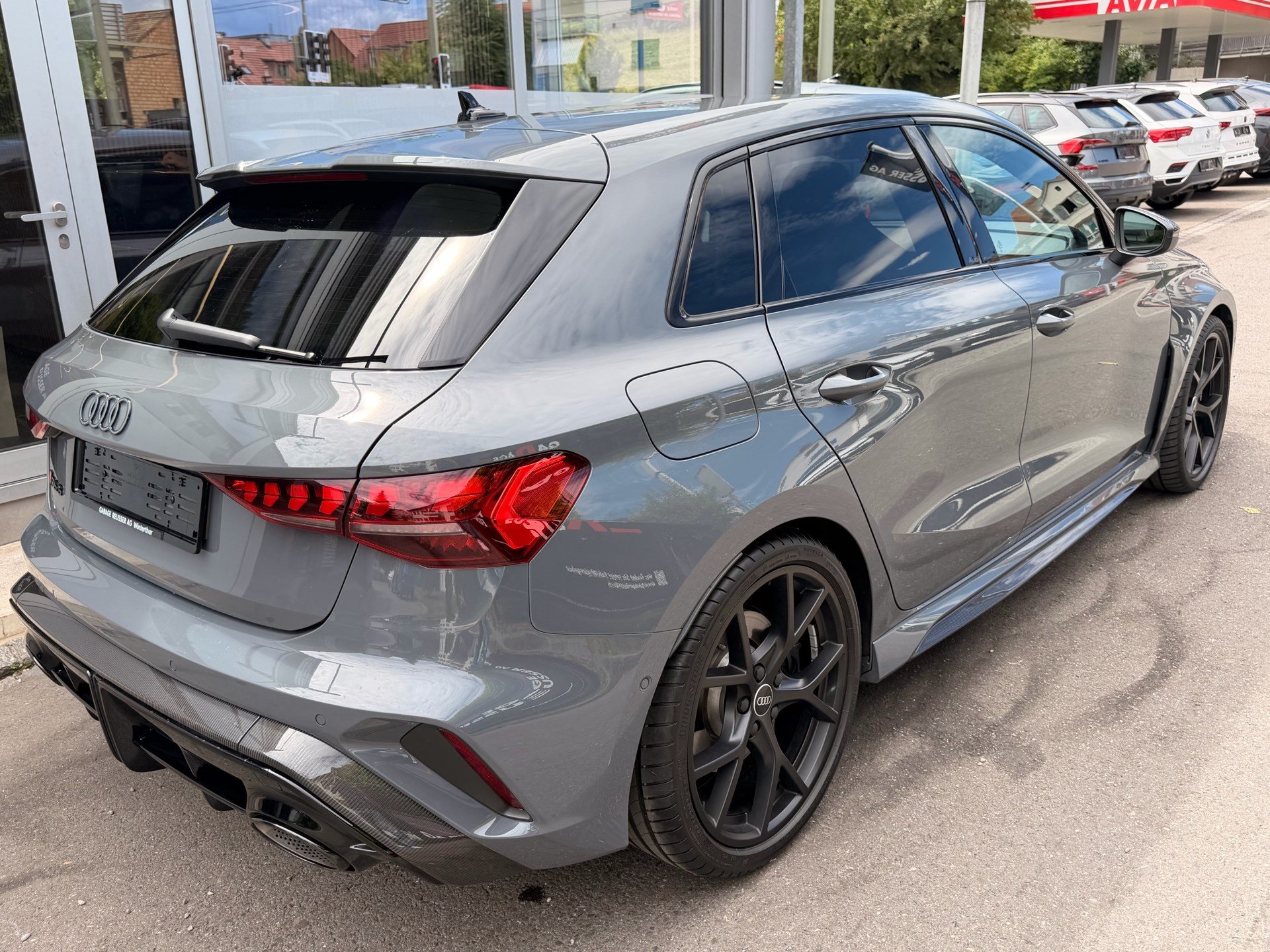 AUDI RS3 SPORTBACK 2.5 400 PS TFSI QUATTRO *** RS SCHALENSITZE ***-showroom-element-3