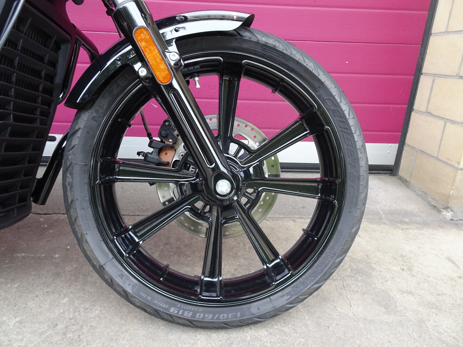 INDIAN Scout 1200 Rogue-image-1