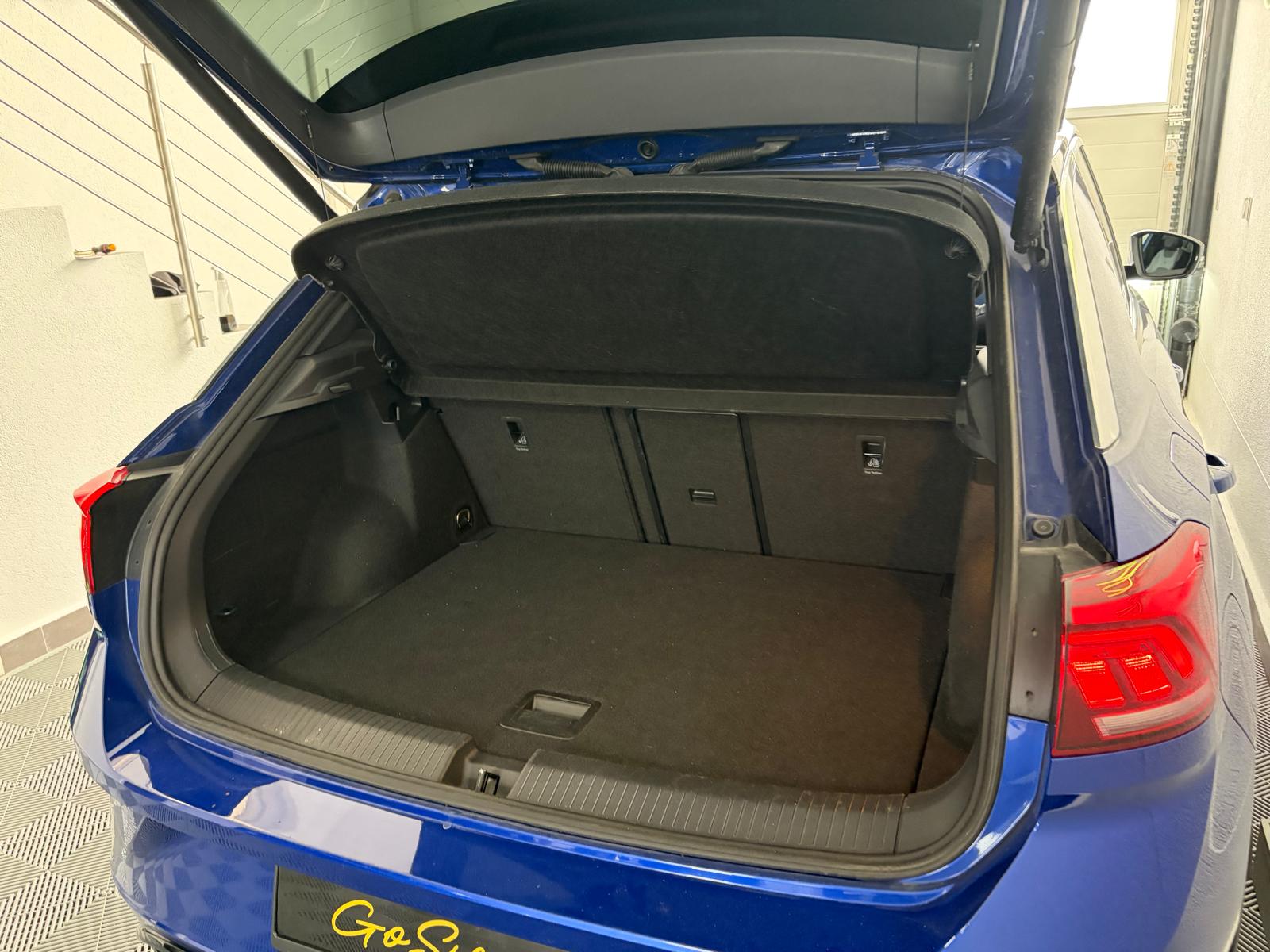 VW T-Roc 2.0 TSI R DSG 4Motion Toit Ouvrant-image-23