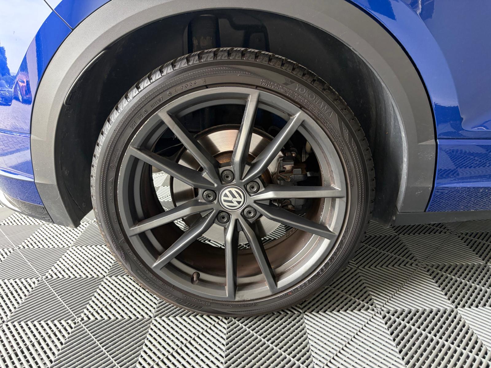 VW T-Roc 2.0 TSI R DSG 4Motion Toit Ouvrant-image-27