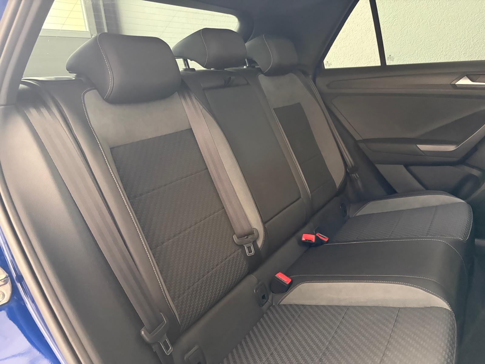 VW T-Roc 2.0 TSI R DSG 4Motion Toit Ouvrant-image-11