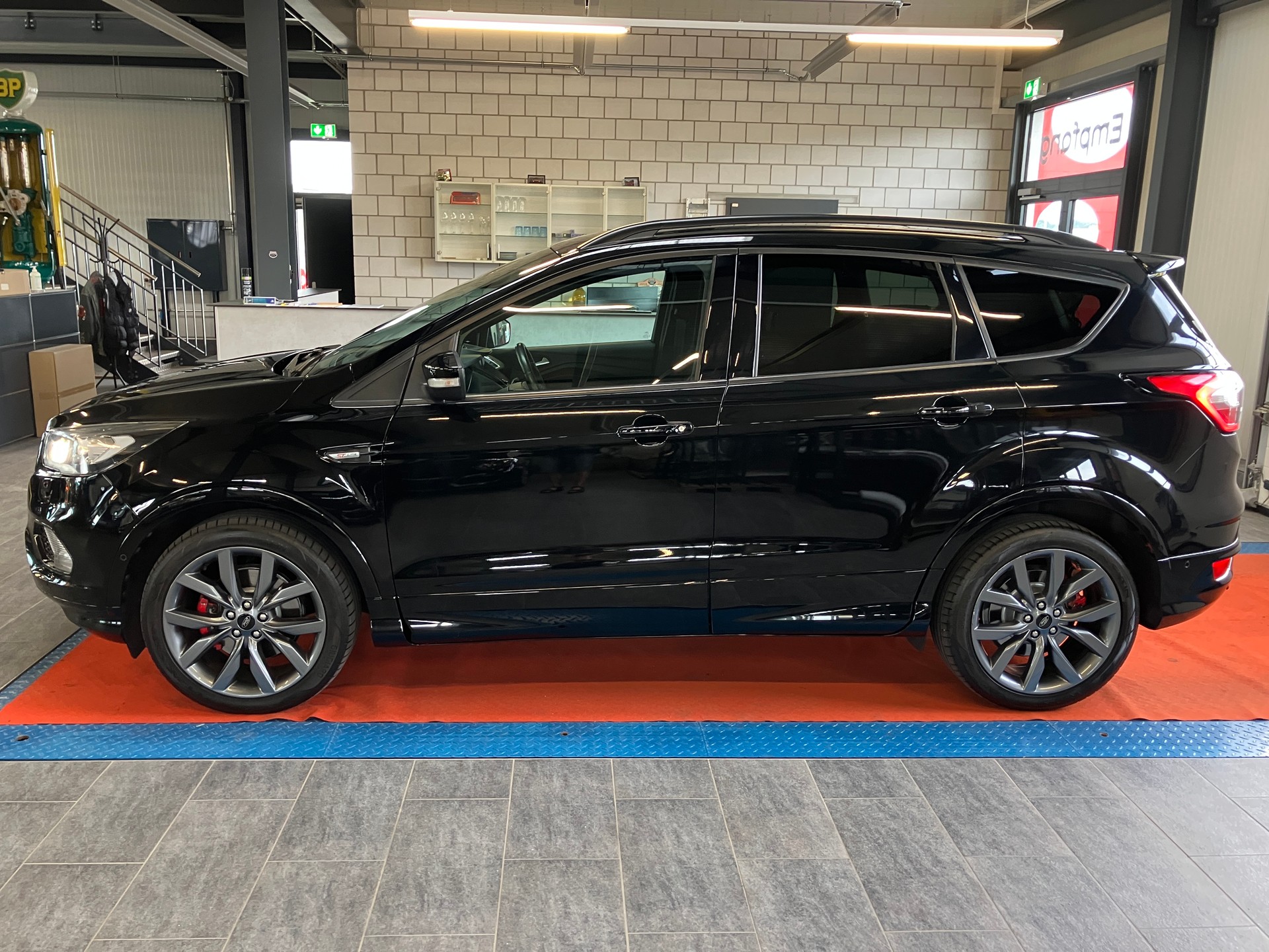 FORD Kuga 2.0 TDCi ST Line High 4WD PowerShift-image-6