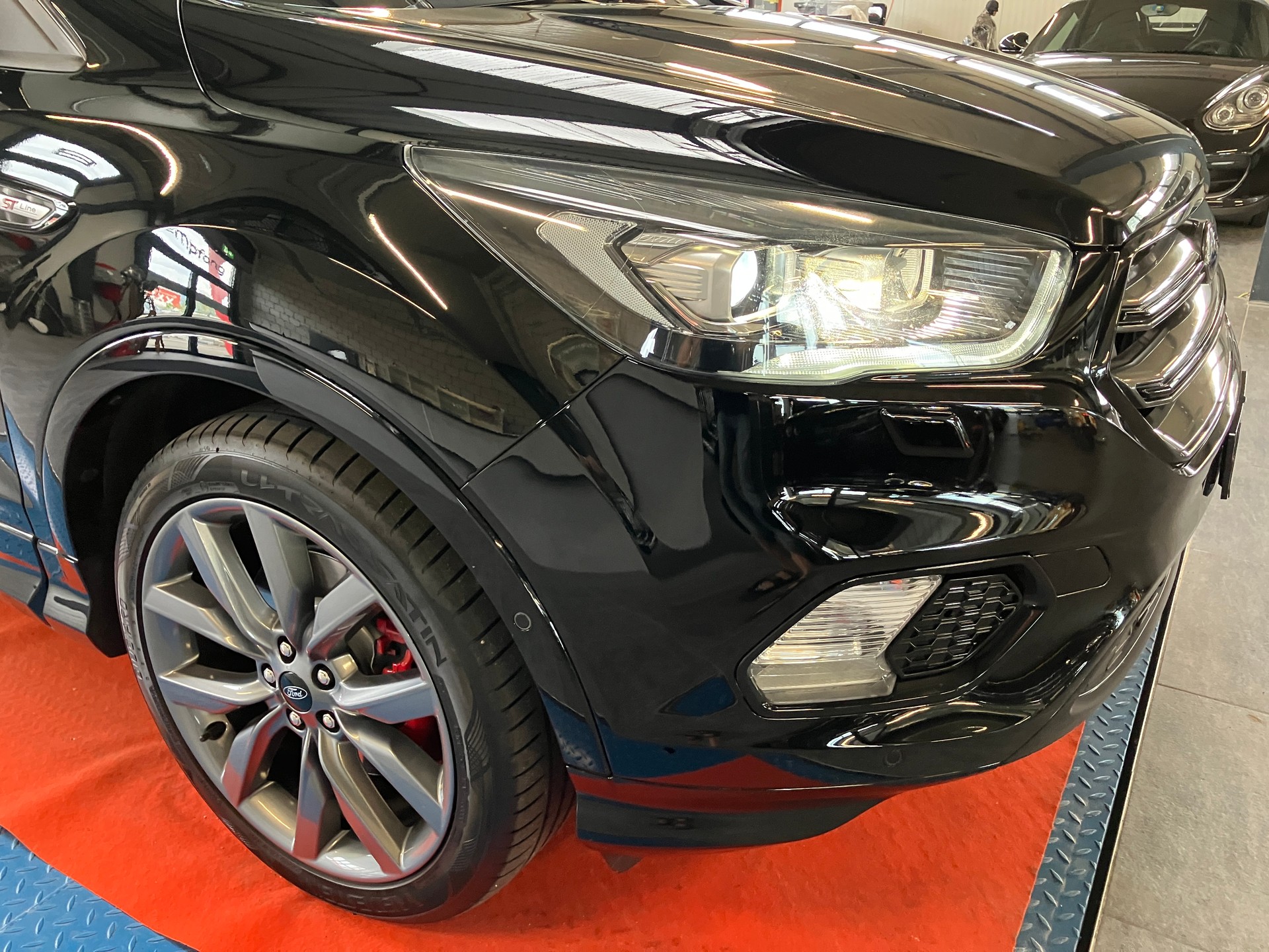 FORD Kuga 2.0 TDCi ST Line High 4WD PowerShift-image-11