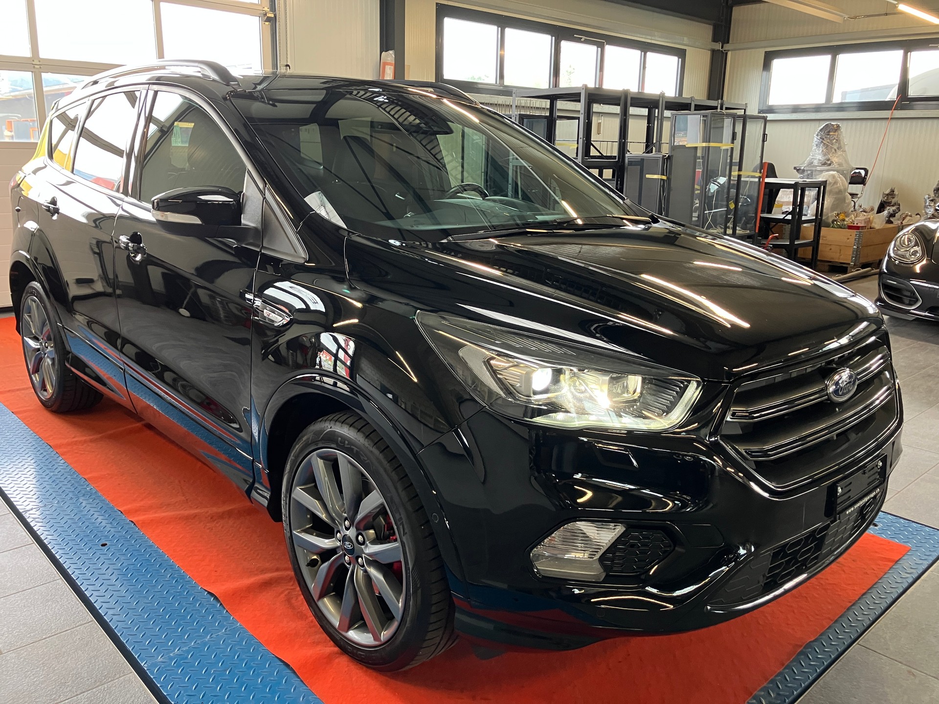 FORD Kuga 2.0 TDCi ST Line High 4WD PowerShift