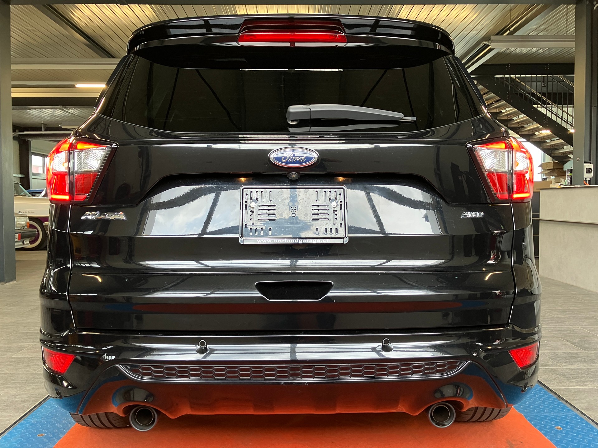 FORD Kuga 2.0 TDCi ST Line High 4WD PowerShift-showroom-element-3