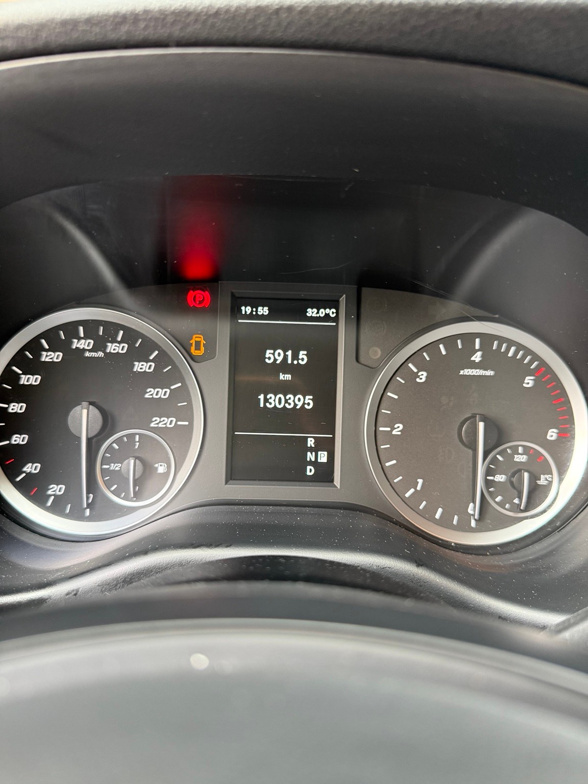 MERCEDES-BENZ 116 CDI Lang 9G-Tronic Base - Automat-image-6