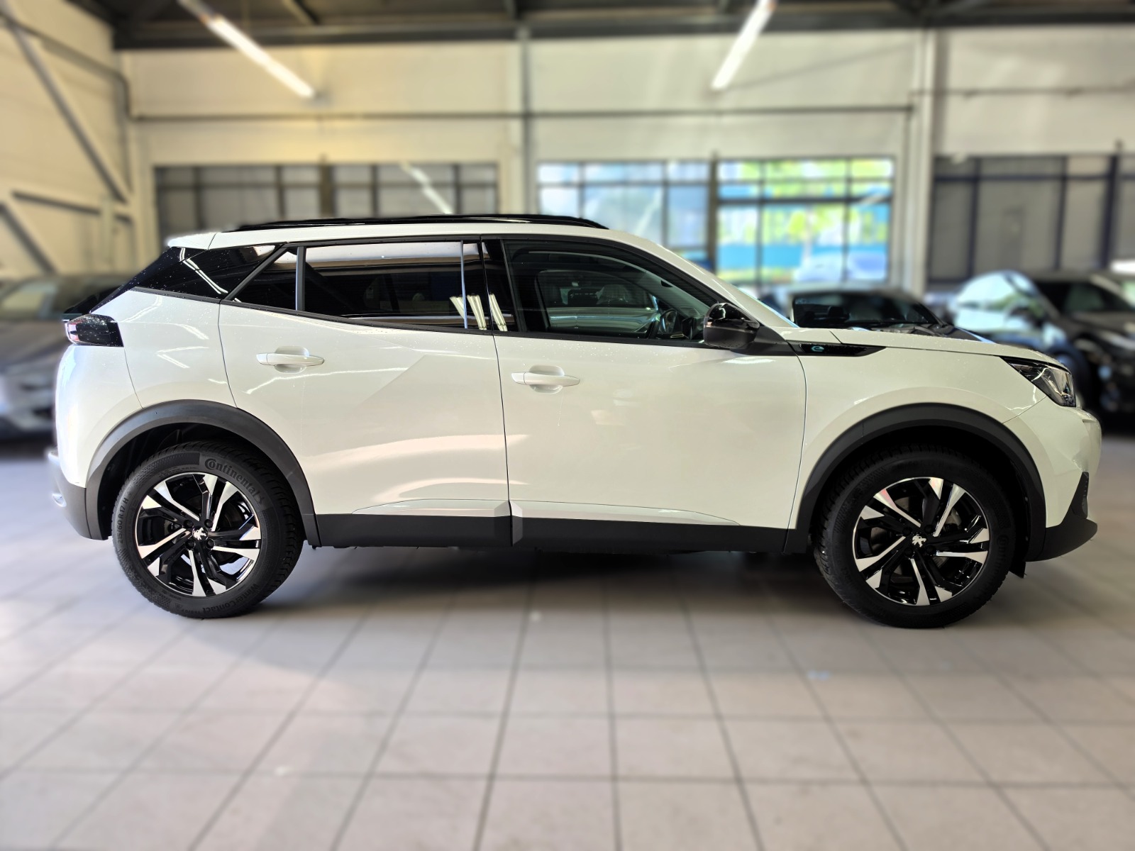 PEUGEOT 2008 e Allure Pack-image-5
