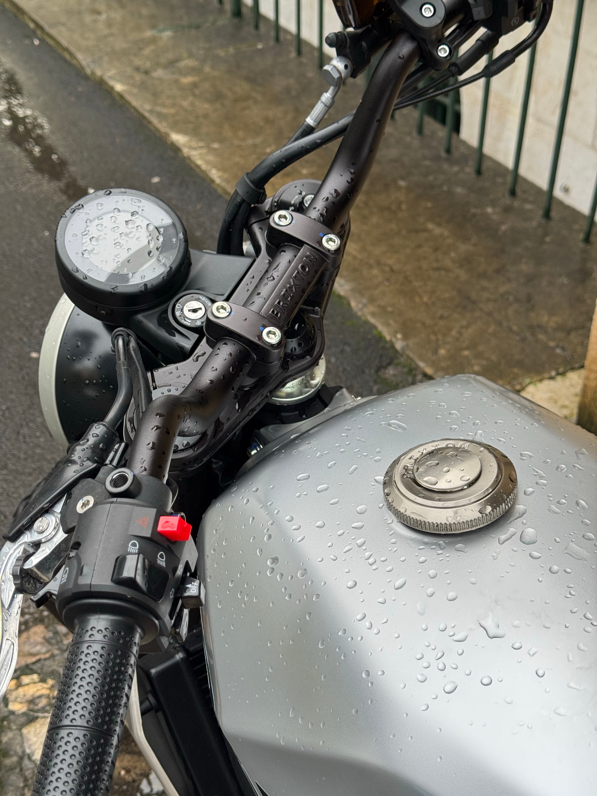 BRIXTON Crossfire 500 X-image-1