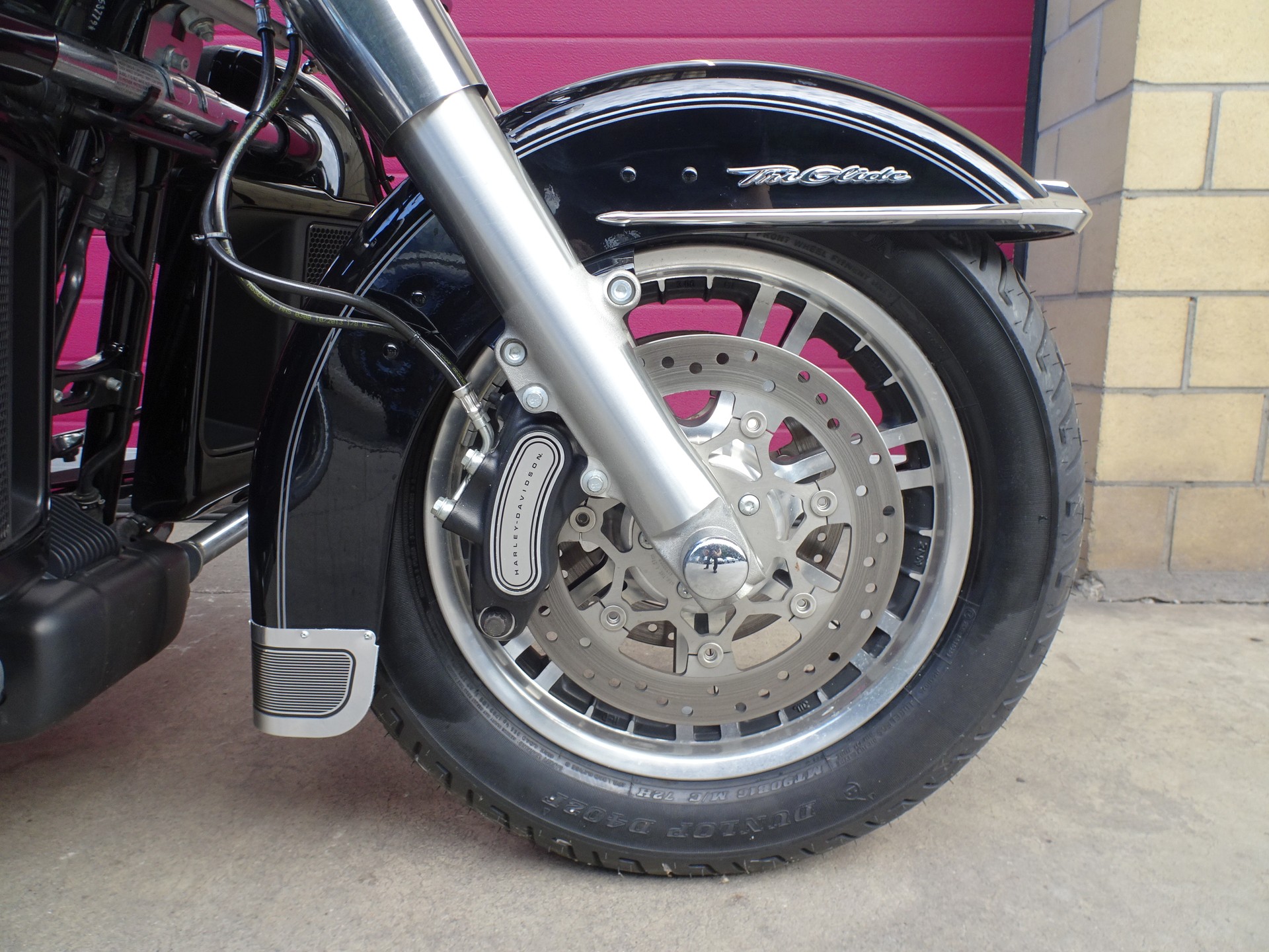 HARLEY-DAVIDSON FLHTCUTG Tri Glide Ultra-image-1