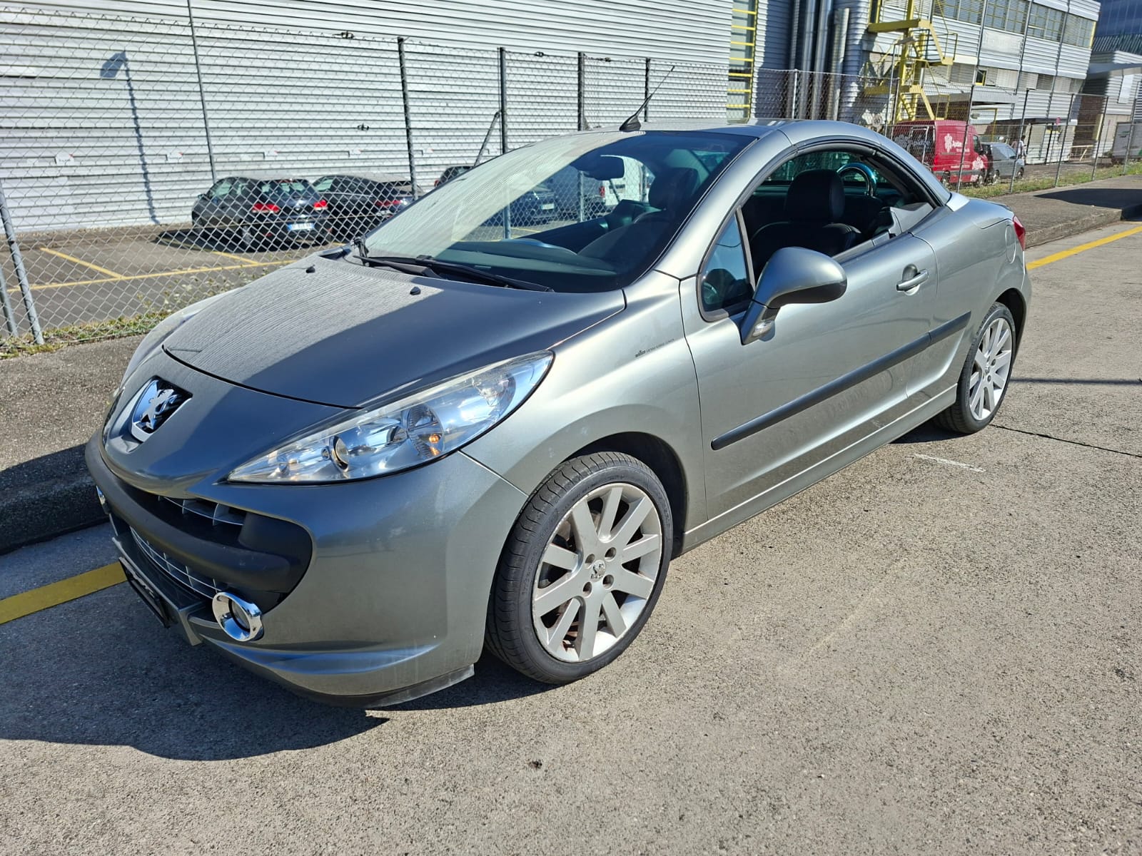 PEUGEOT 207 CC 1.6 16V Turbo Sport