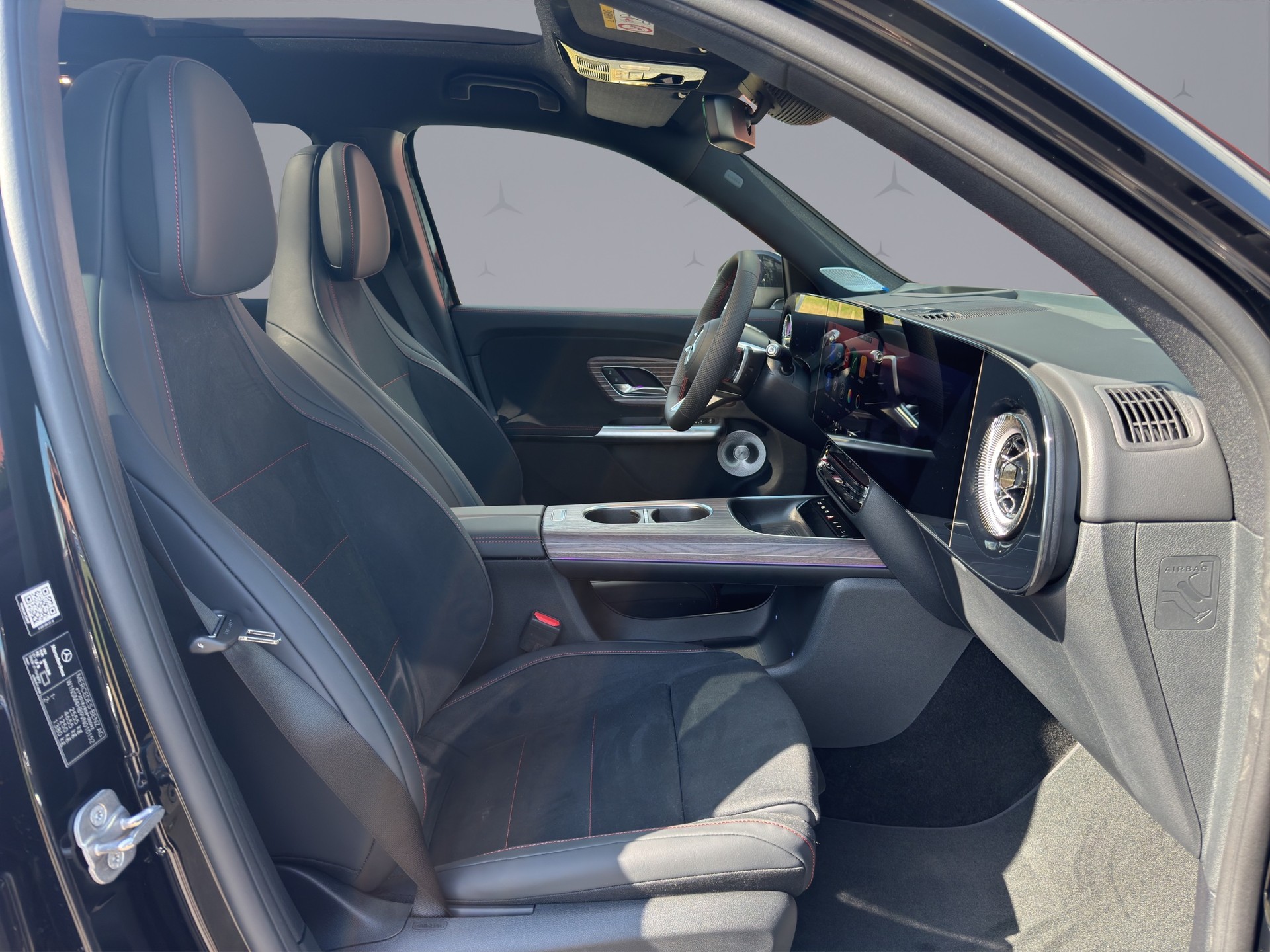 MERCEDES-BENZ GLB 220 4matic-image-16