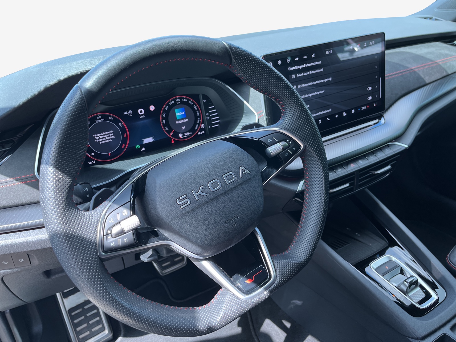 SKODA Octavia Combi 2.0 TSI DSG RS-image-9