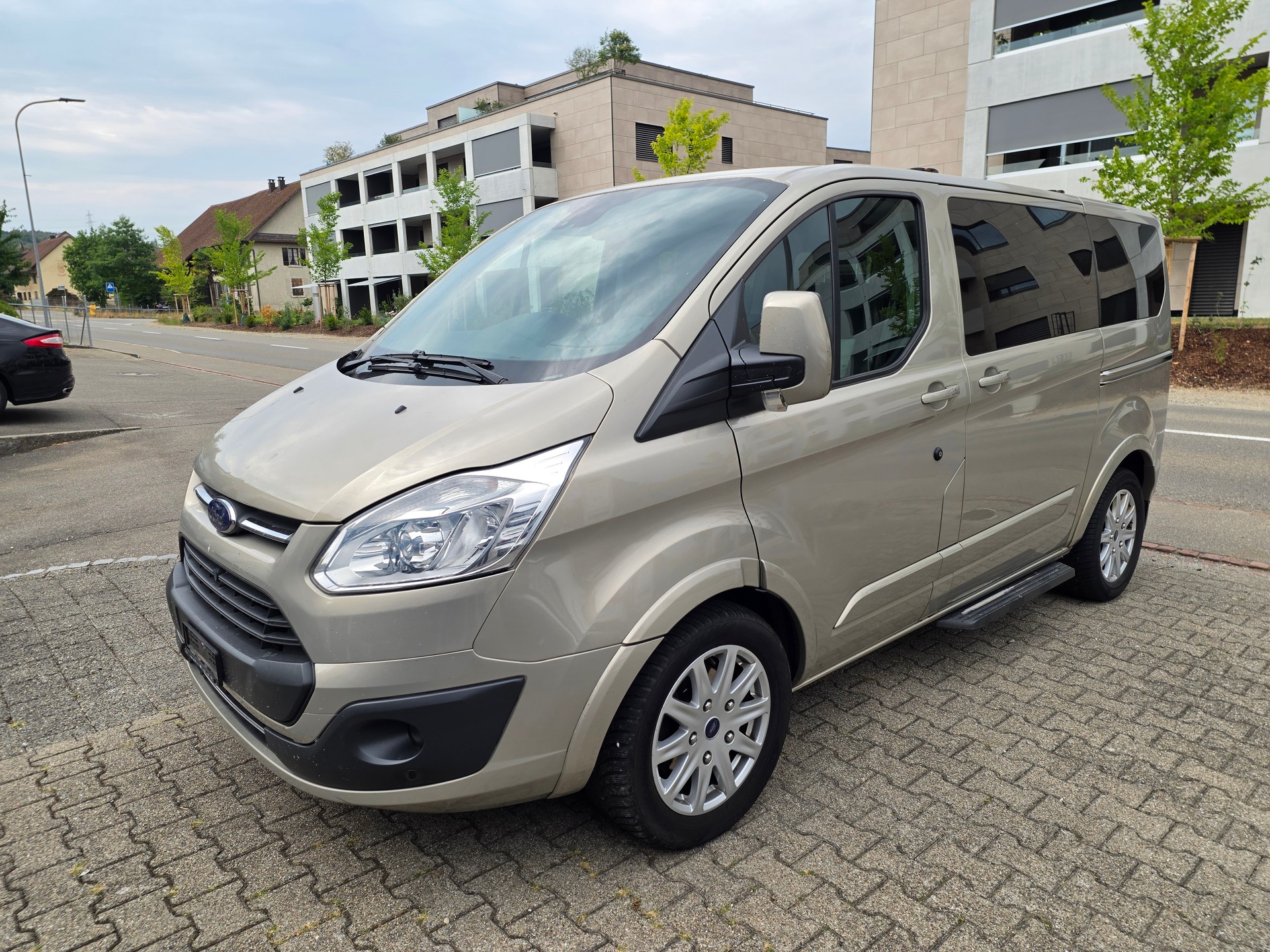 FORD Tourneo Custom 310 L1H1 Titanium SelectShift A