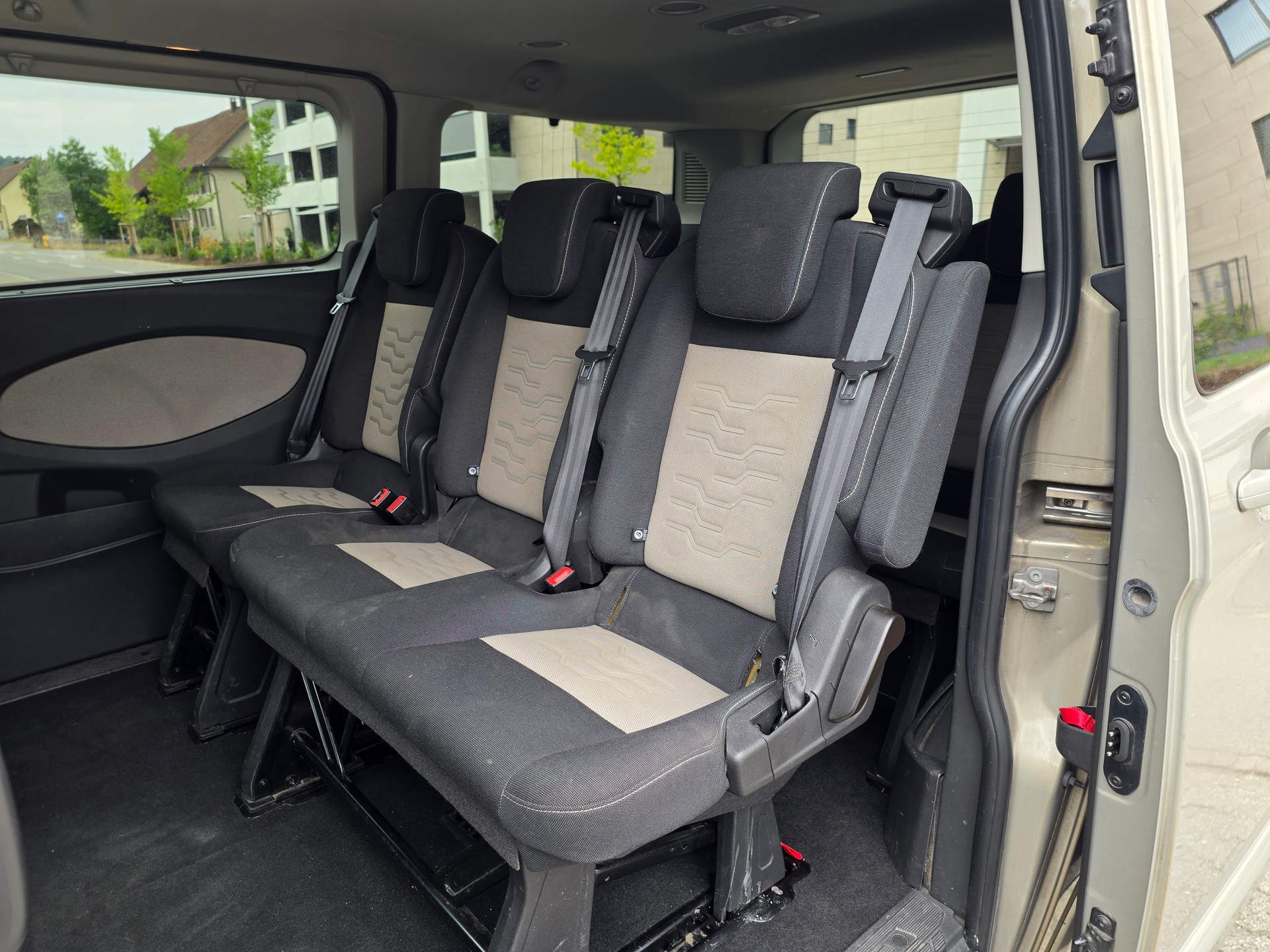FORD Tourneo Custom 310 L1H1 Titanium SelectShift A-image-5