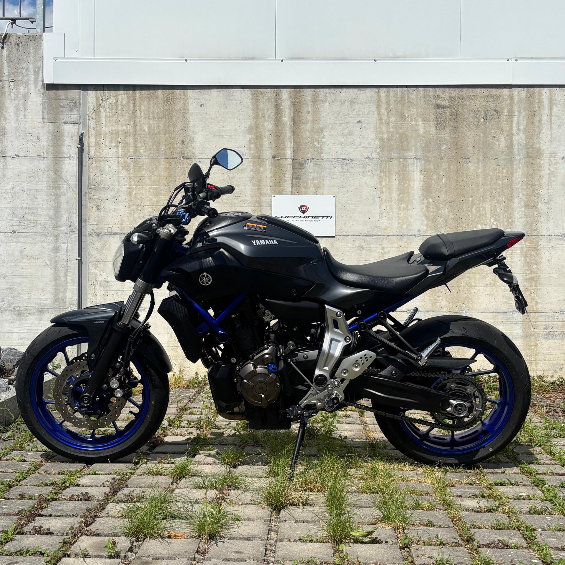 YAMAHA MT-07-image-1