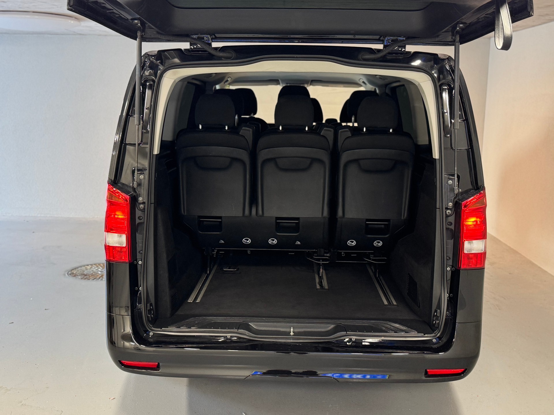 MERCEDES-BENZ Vito 116 CDI Lang Select Tourer 4Matic 9G-Tronic-image-5