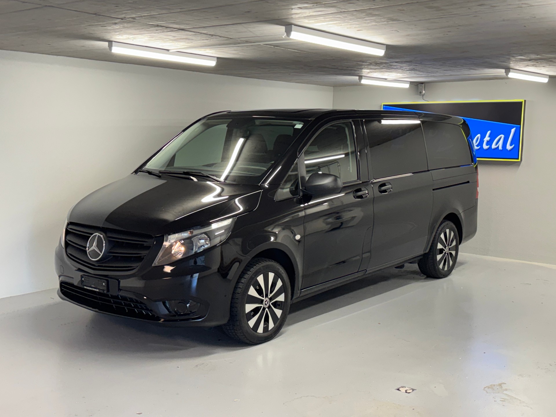 MERCEDES-BENZ Vito 116 CDI Lang Select Tourer 4Matic 9G-Tronic