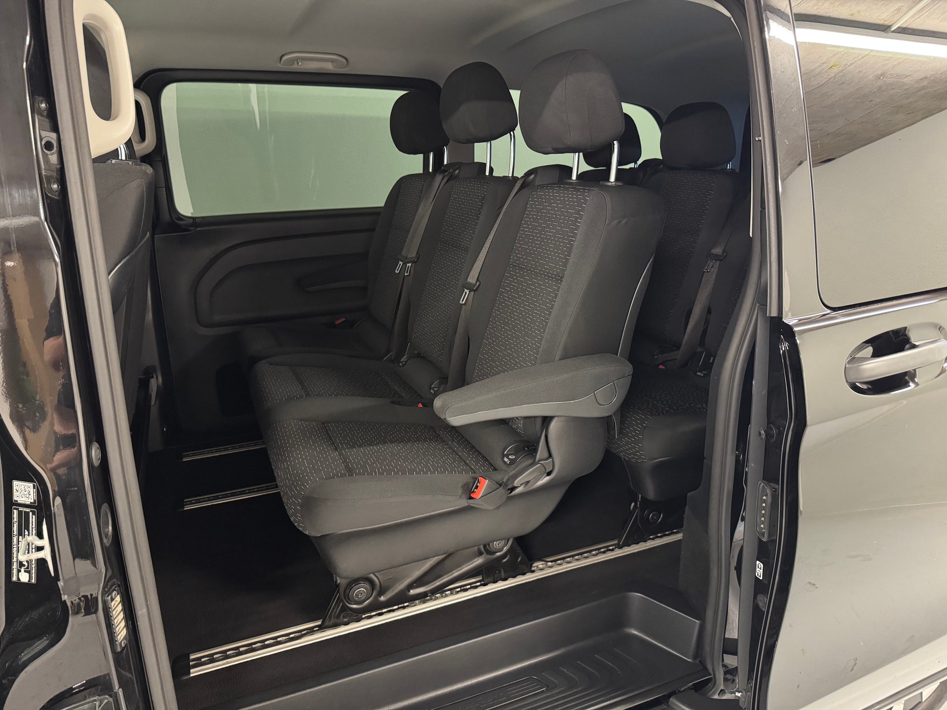 MERCEDES-BENZ Vito 116 CDI Lang Select Tourer 4Matic 9G-Tronic-image-8