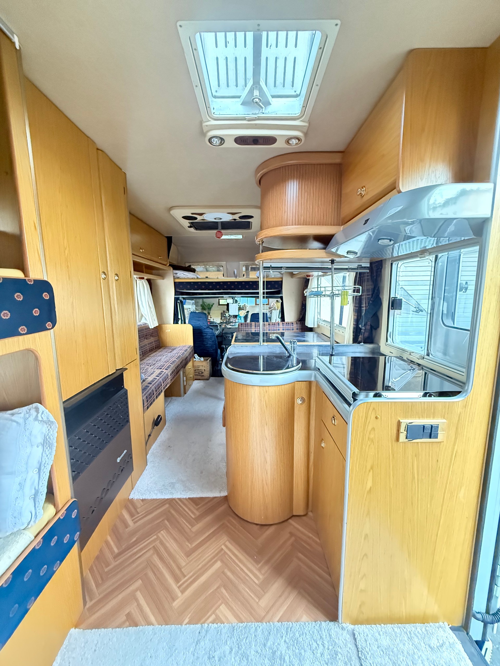 LAIKA Iveco 35.12 | Laïka Ecovip 2i-image-3