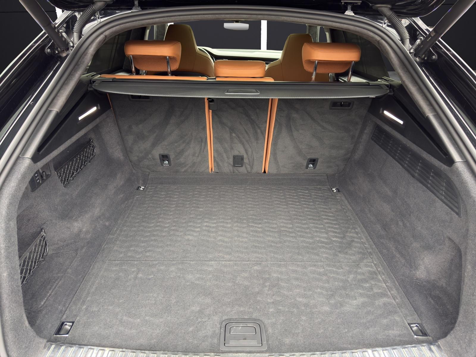 AUDI RS Q8 4.0 V8 TFSI quattro T-Tronic-image-4