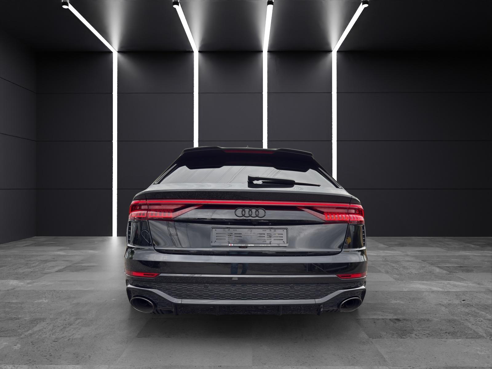 AUDI RS Q8 4.0 V8 TFSI quattro T-Tronic-showroom-element-3