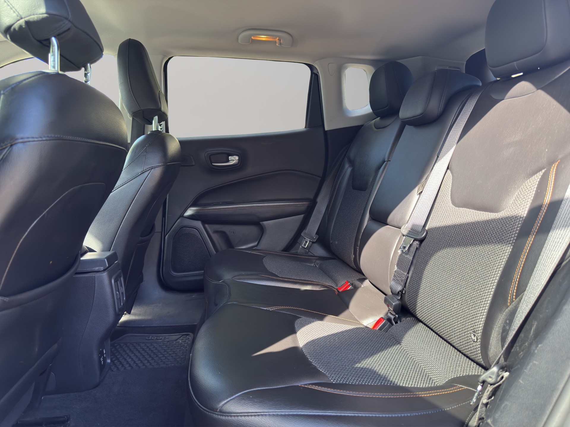 JEEP Compass 2.0CRD Limited AWD 9ATX-image-17