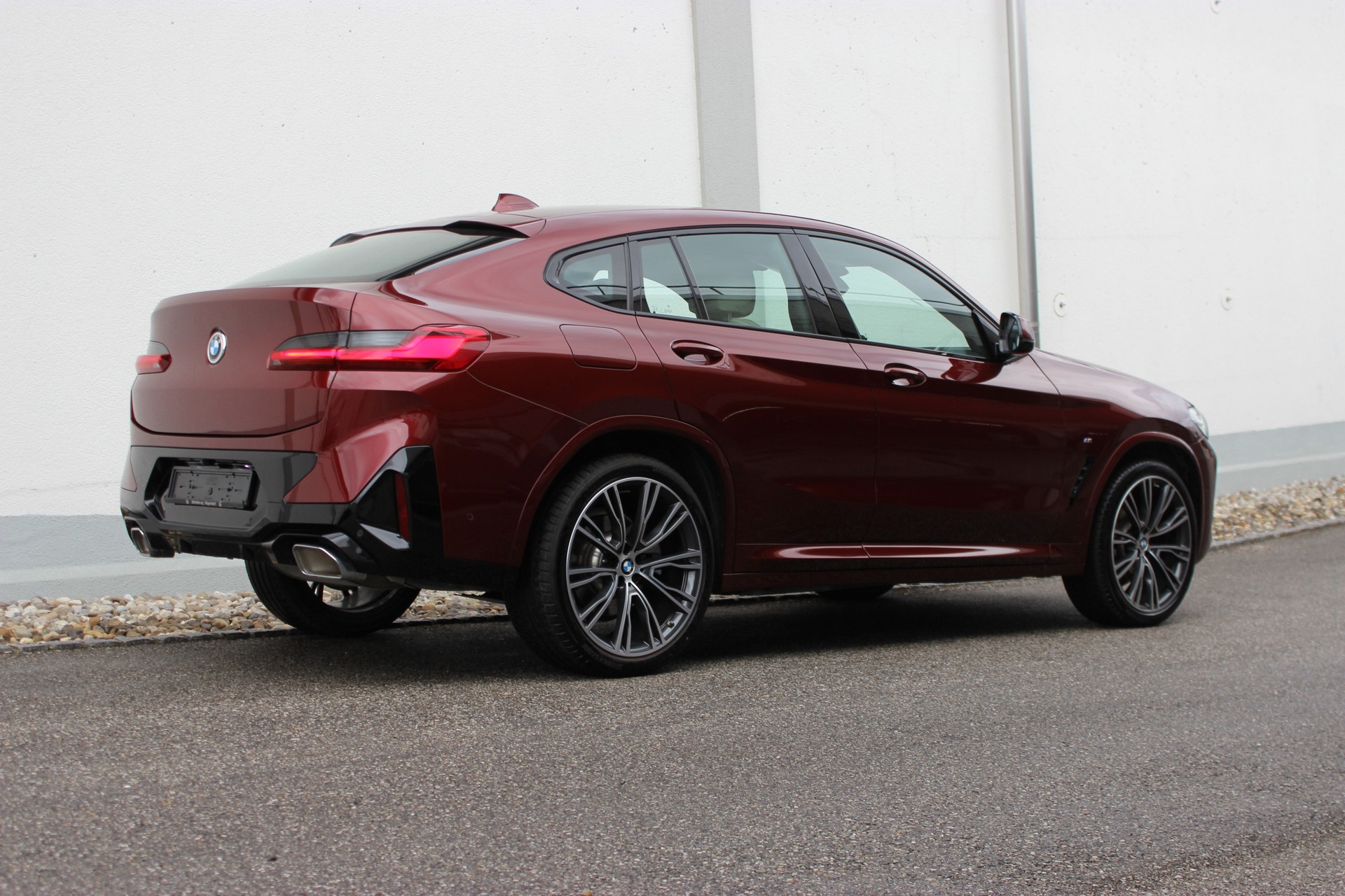 BMW X4 xDrive 48V 20d M Sport *AVENTURINROT METALLIC*-showroom-element-2
