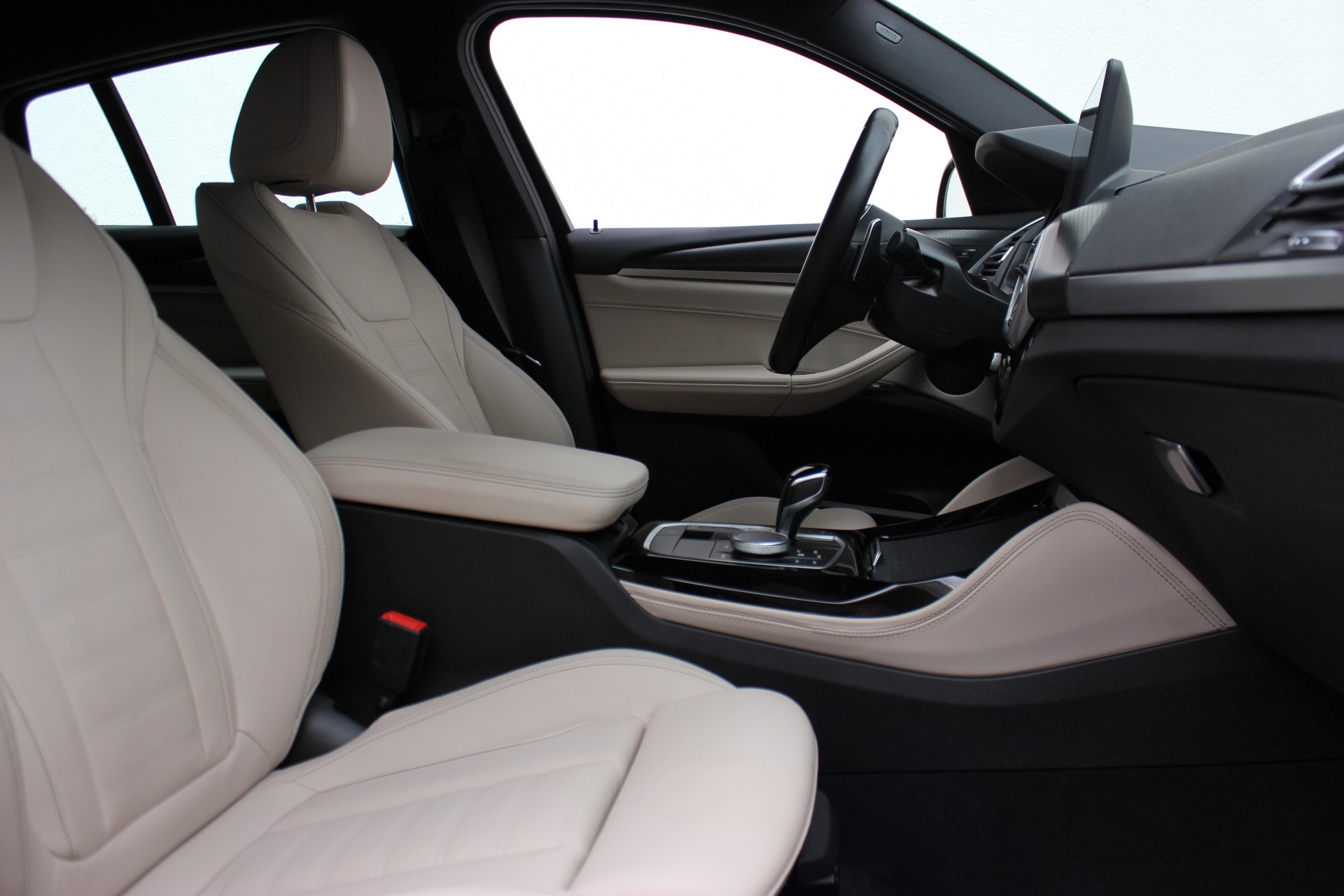 BMW X4 xDrive 48V 20d M Sport *AVENTURINROT METALLIC*-showroom-element-3