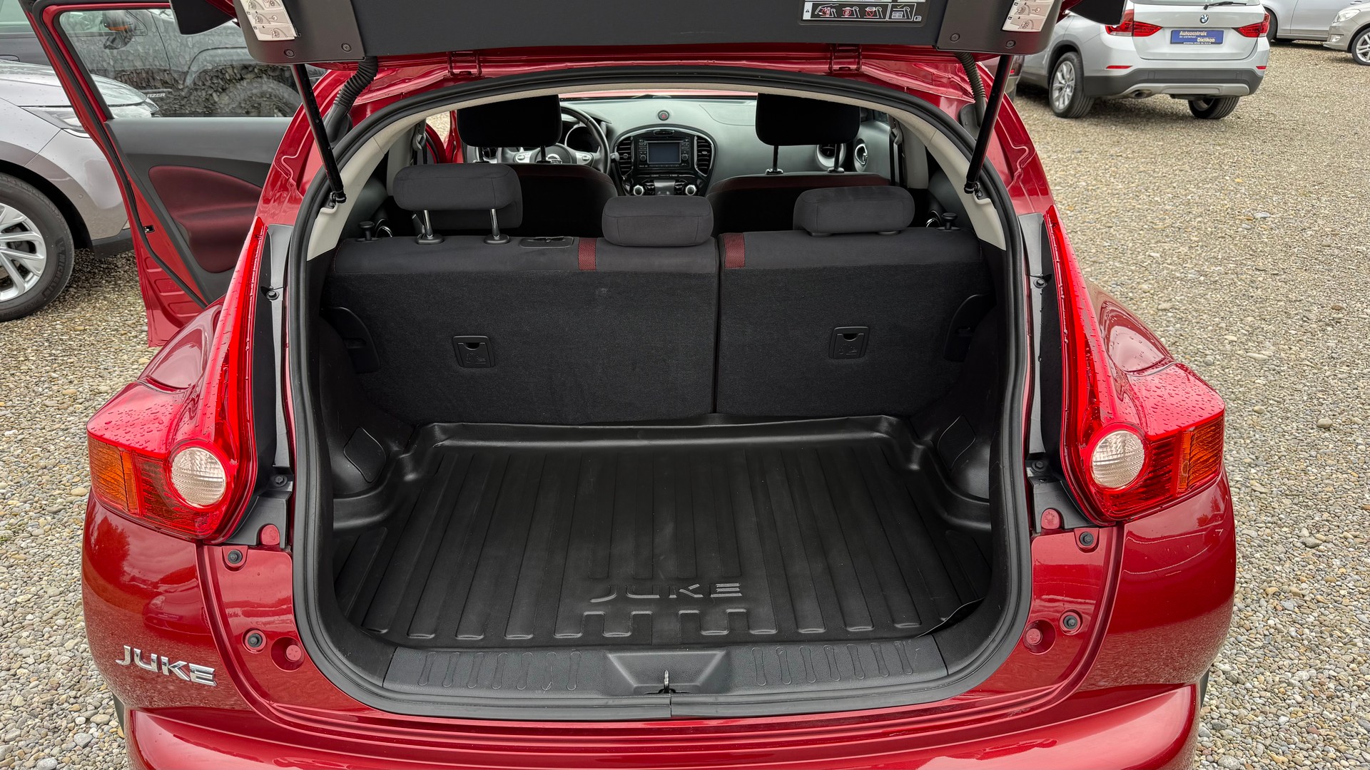 NISSAN Juke 1.6 DIG-T tekna 4x4 Xtronic M-CVT-image-23