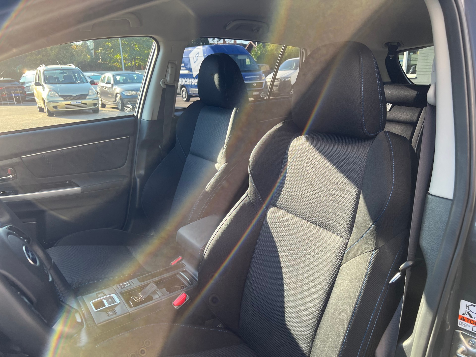 SUBARU Levorg 2.0i Swiss Plus * 4x4 *-image-10