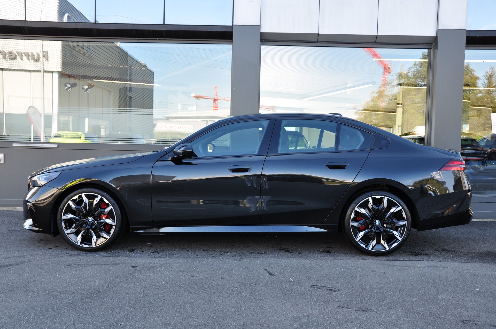 BMW 540d xDrive 48V M Sport Pro Steptronic-image-5