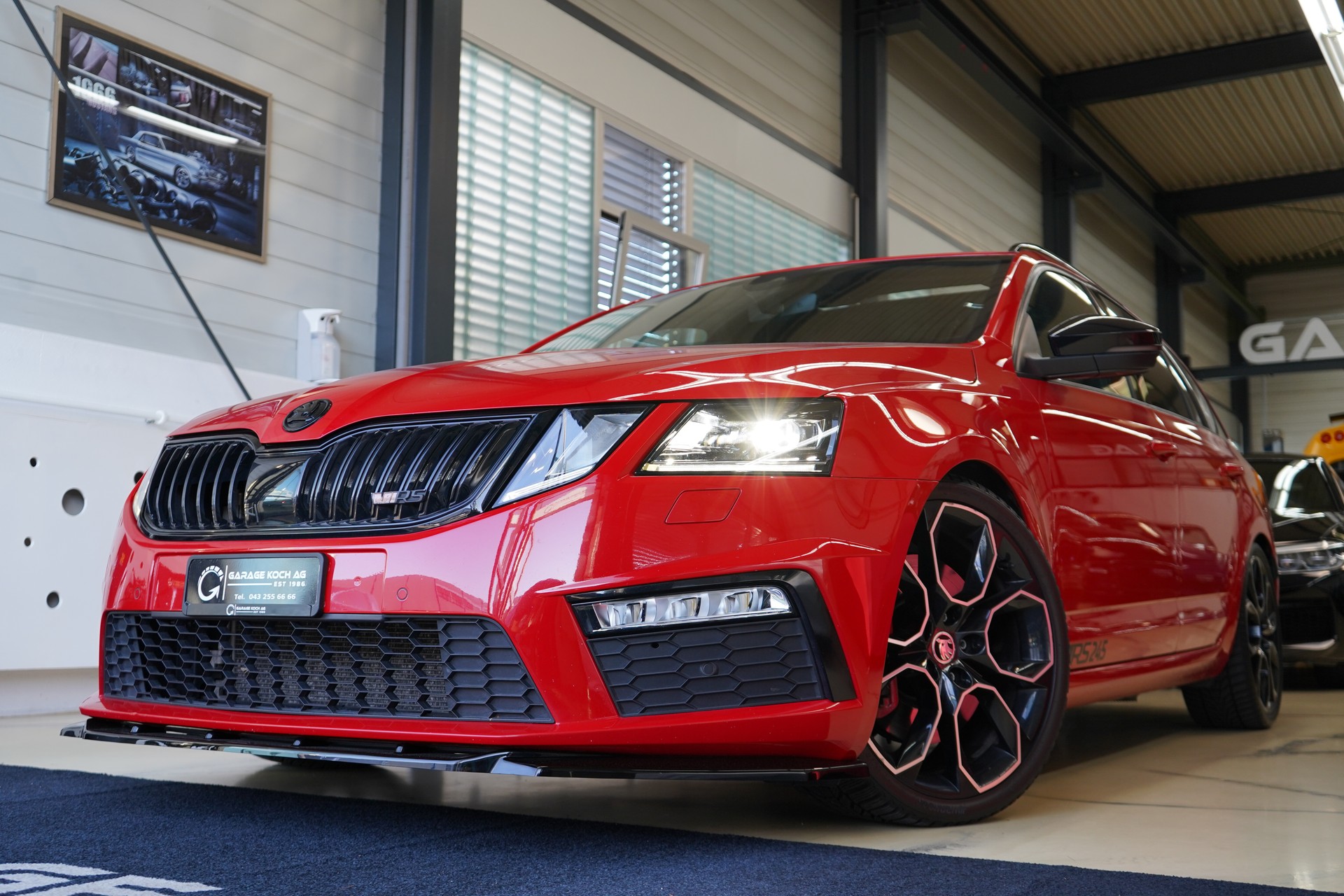 SKODA Octavia Combi 2.0 TSI RS 245 DSG / APR 313 Ps. **-showroom-element-1