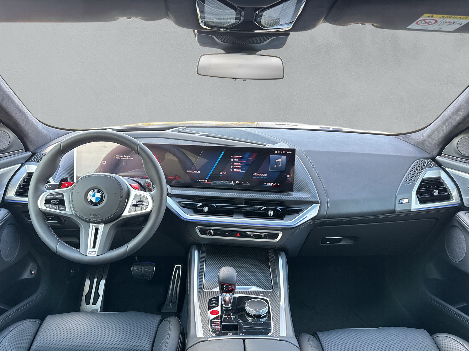 BMW XM xDrive 50e PHEV Steptronic-image-12