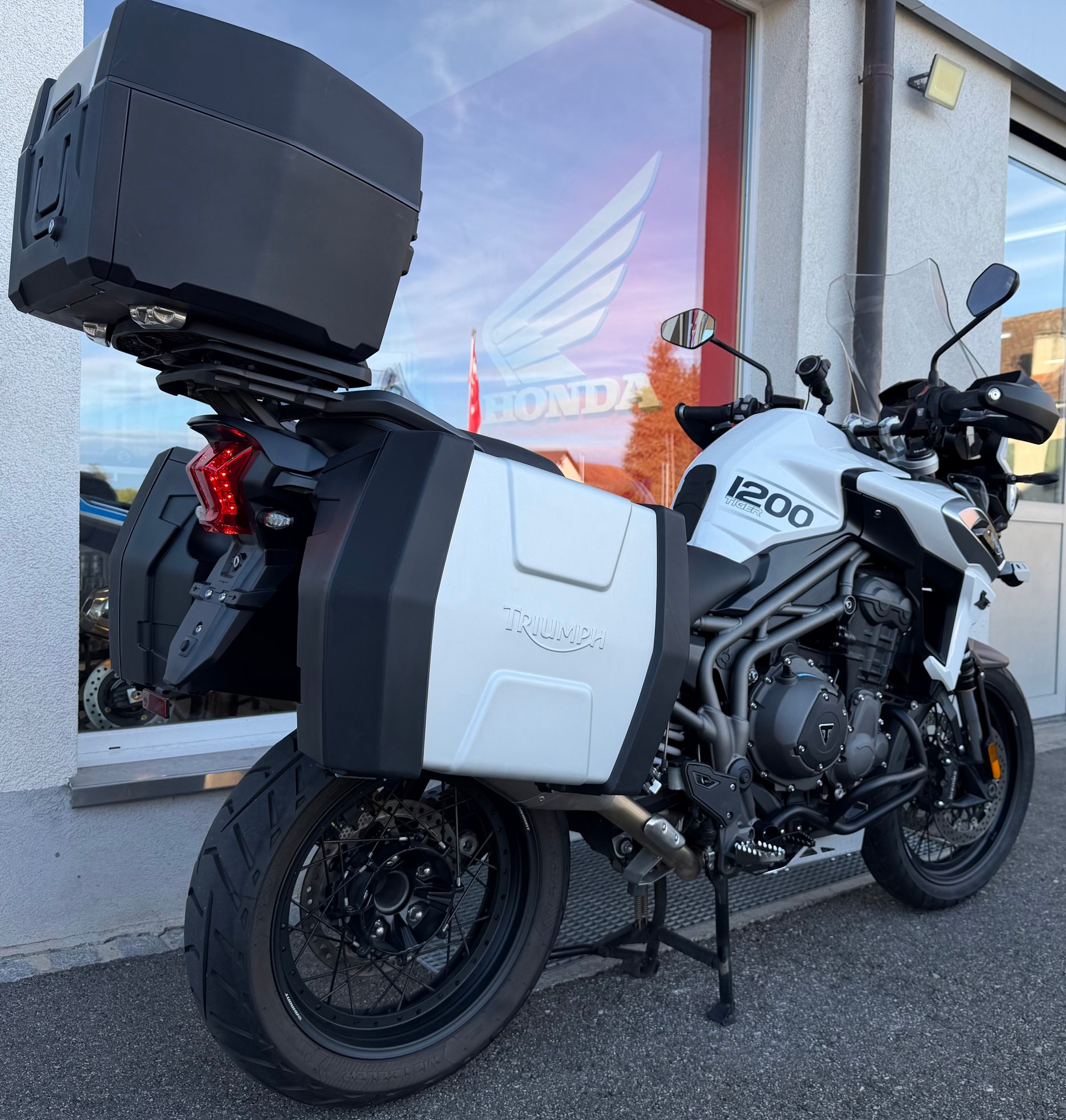 TRIUMPH Tiger 1200 XCa ABS-image-3