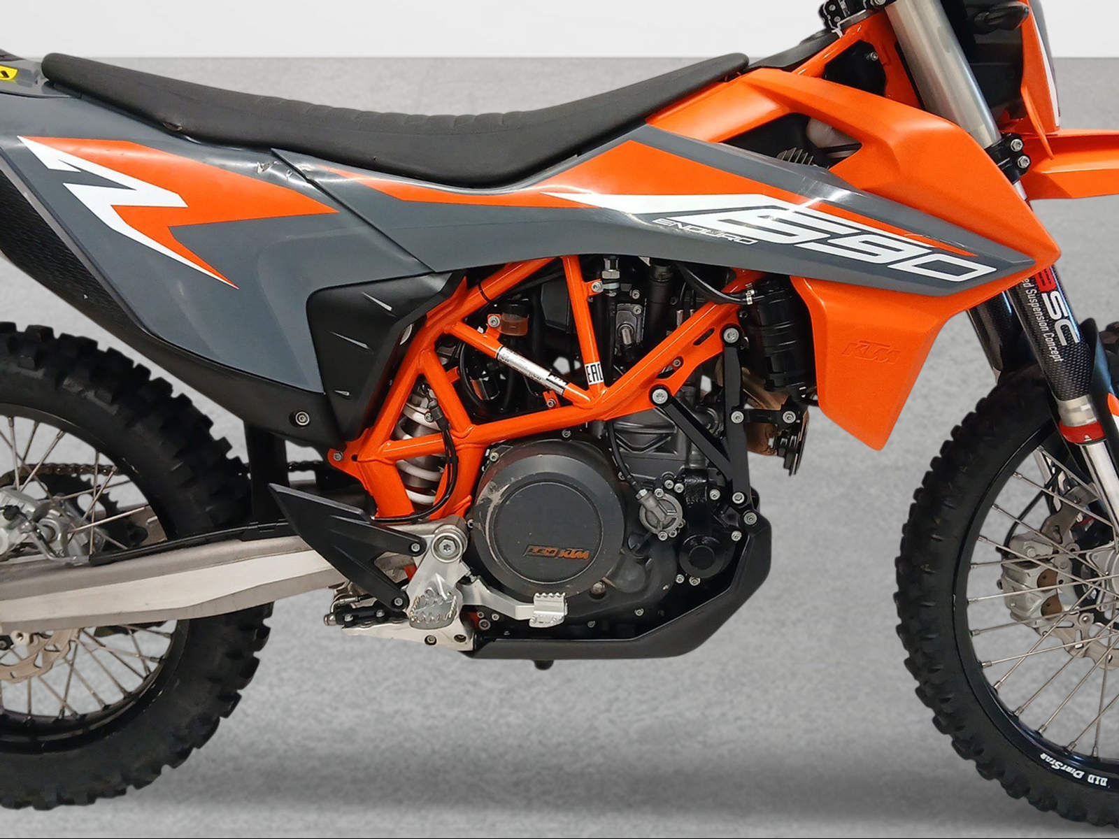 KTM 690 Enduro R-image-8