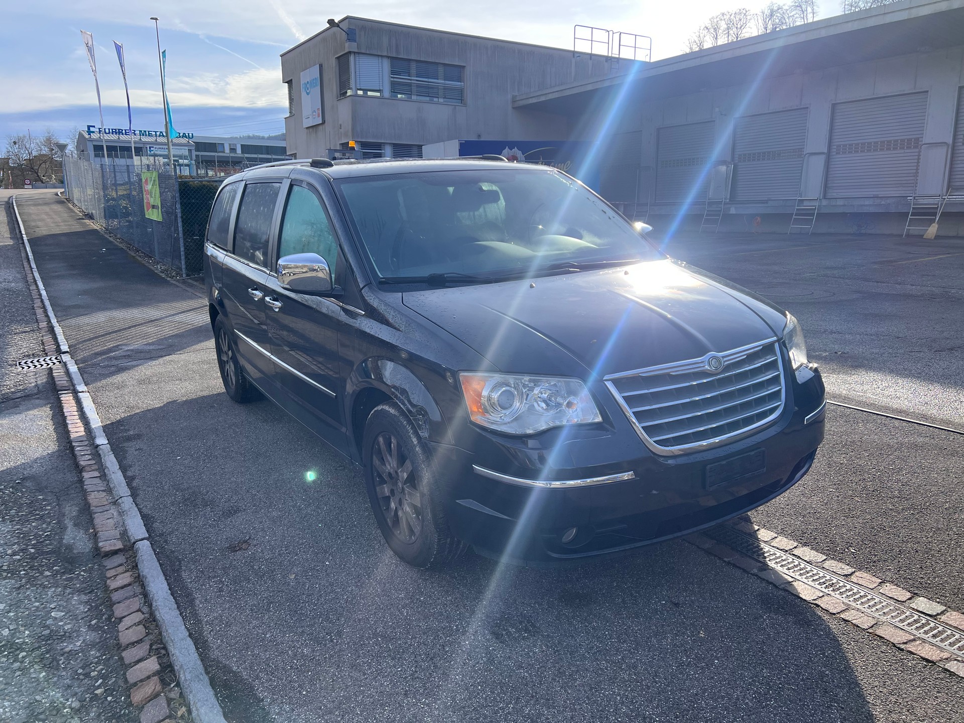 CHRYSLER Grand Voyager 3.8 Limited Automatic-image-3
