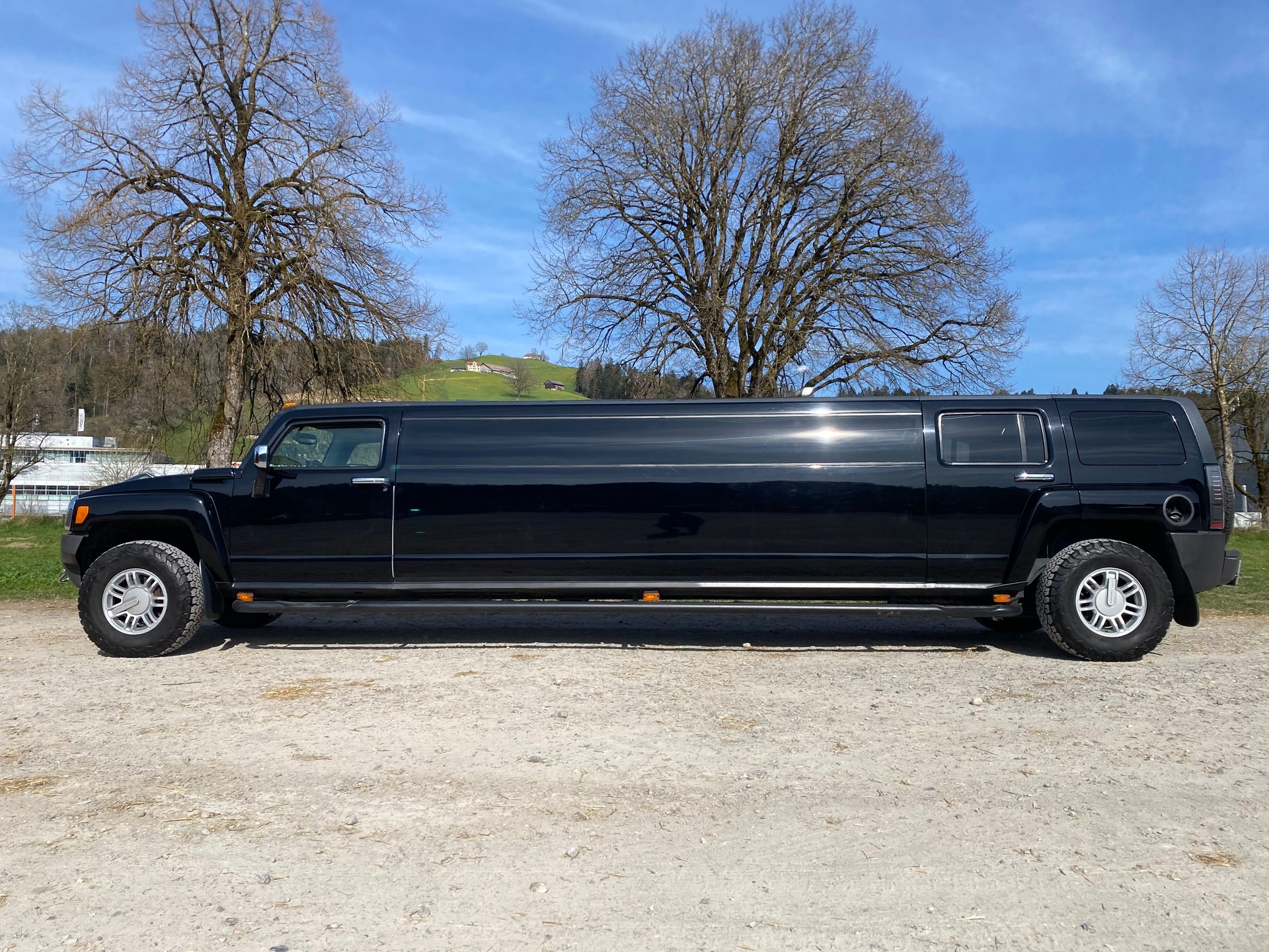 HUMMER Stretchlimousine-image-4