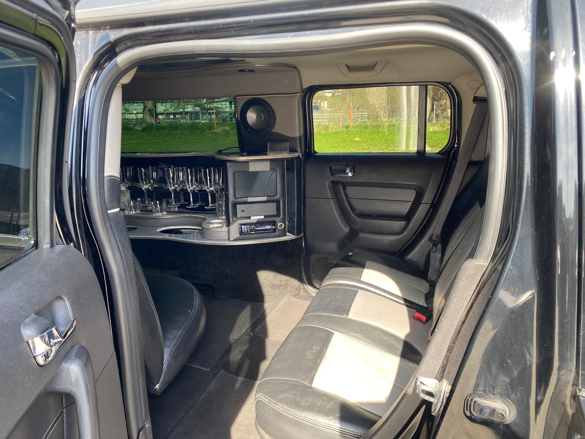 HUMMER Stretchlimousine-image-6
