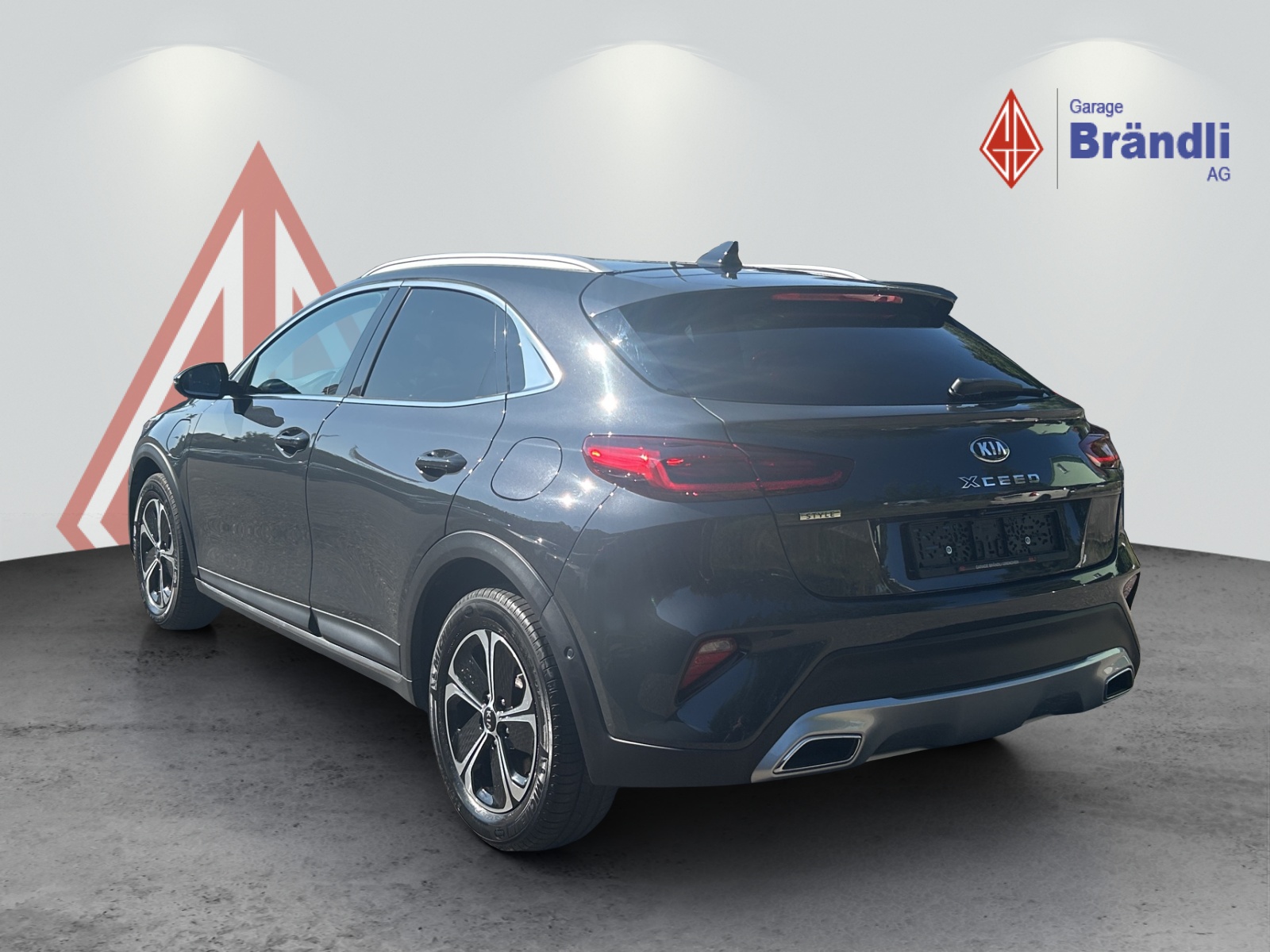 KIA XCeed 1.6 GDi Plug-in Hybrid Style-showroom-element-3