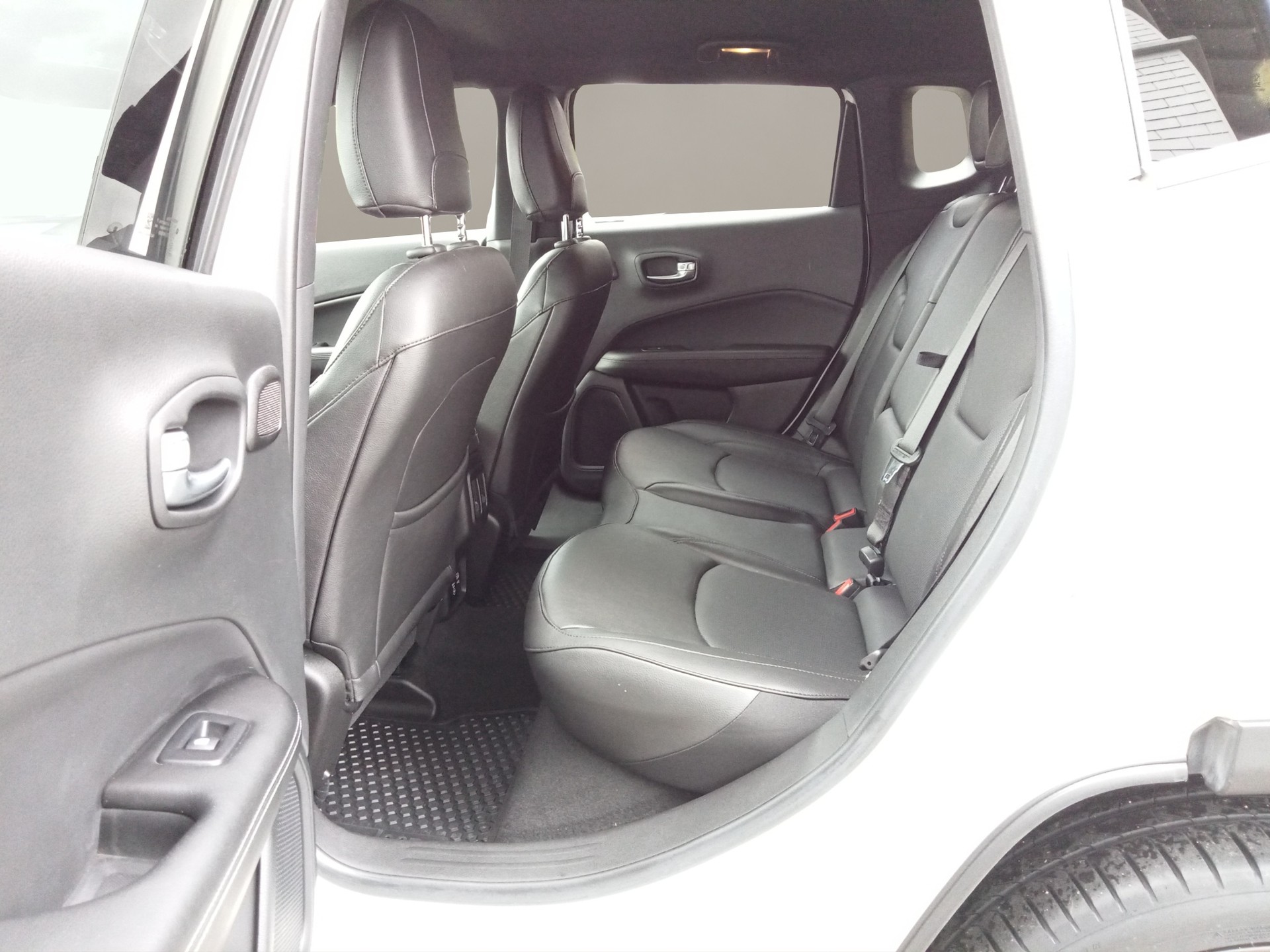 JEEP Compass 1.3 T4-PHEV e AWD-image-11