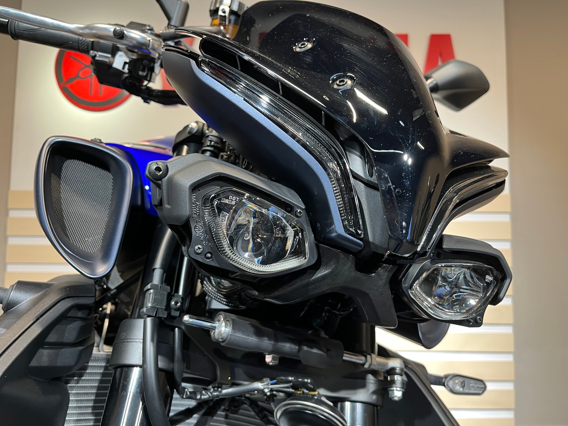 YAMAHA MT-10-image-6