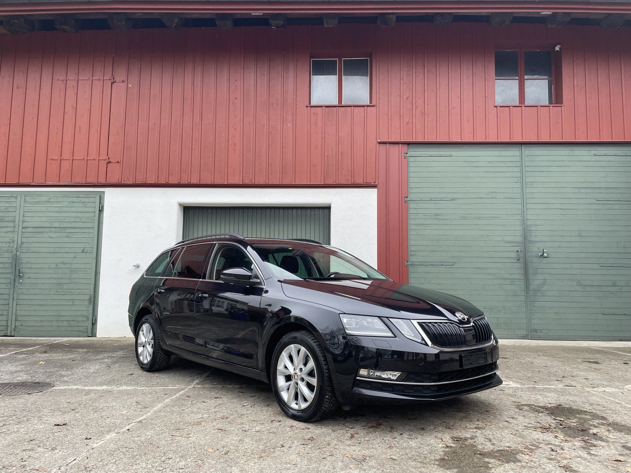 SKODA Octavia Combi 2.0 TDI Style DSG-image-4