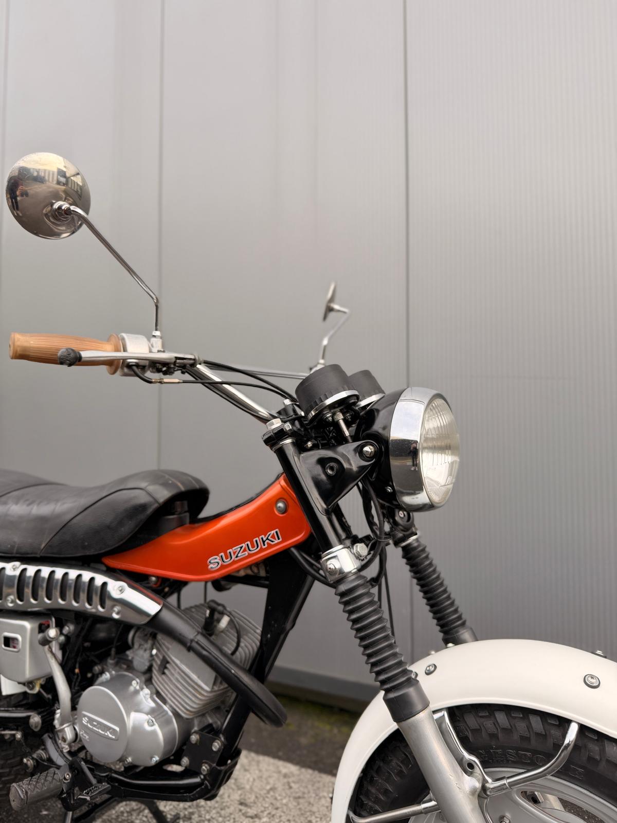 SUZUKI RV 125-image-8